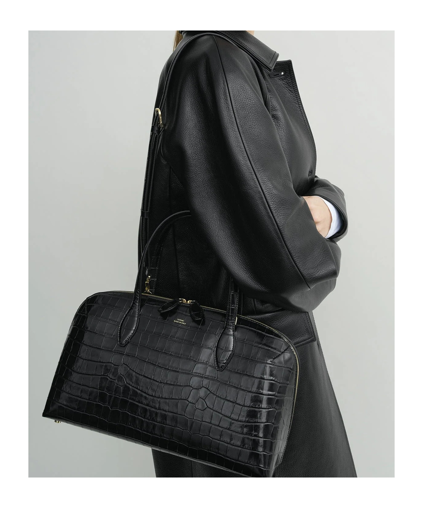Totême Toteme Medium Lounge Zip Shopper Bag In Black