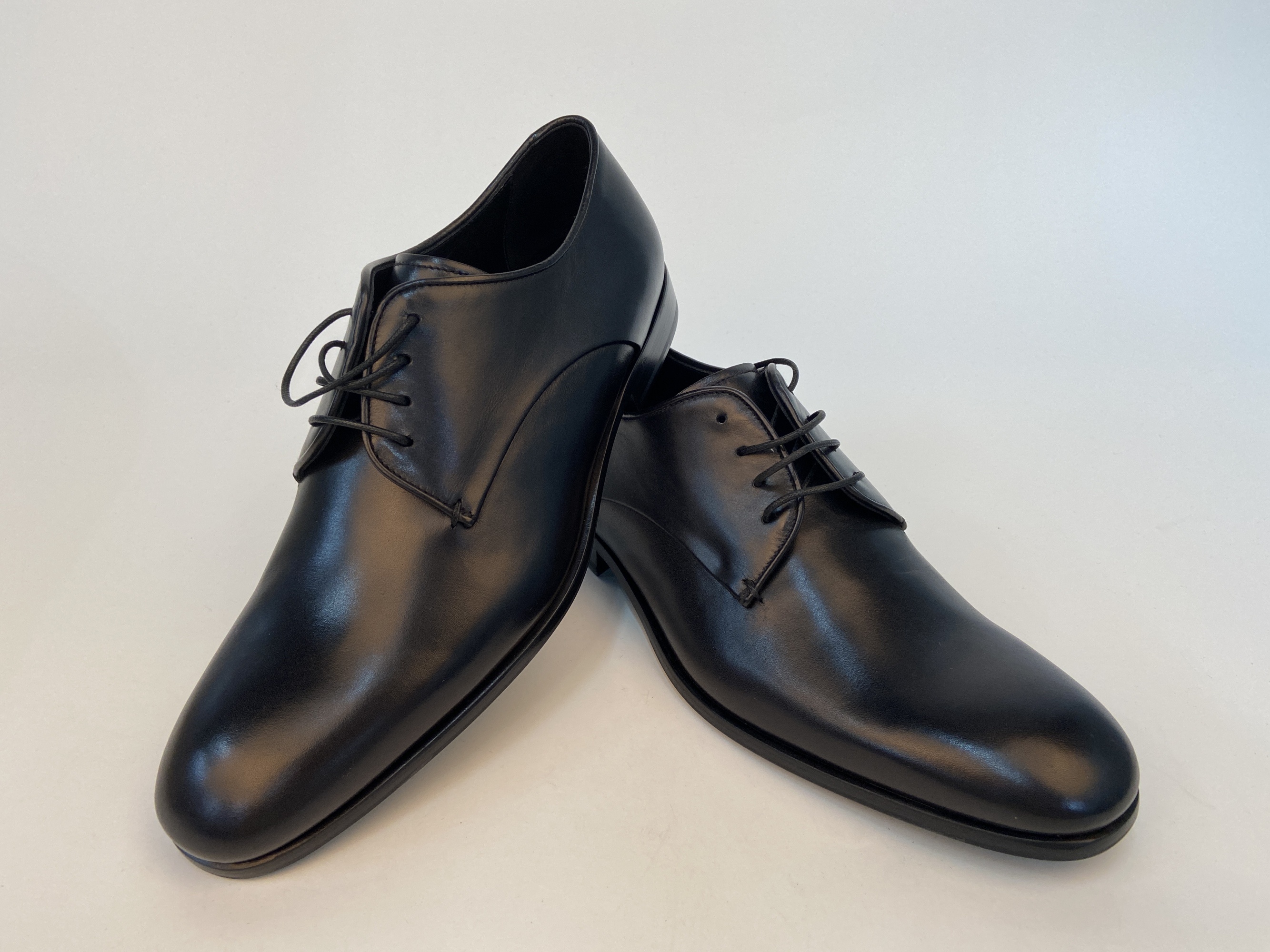 Giorgio Armani Lacing Business Dress Shoes In Black
