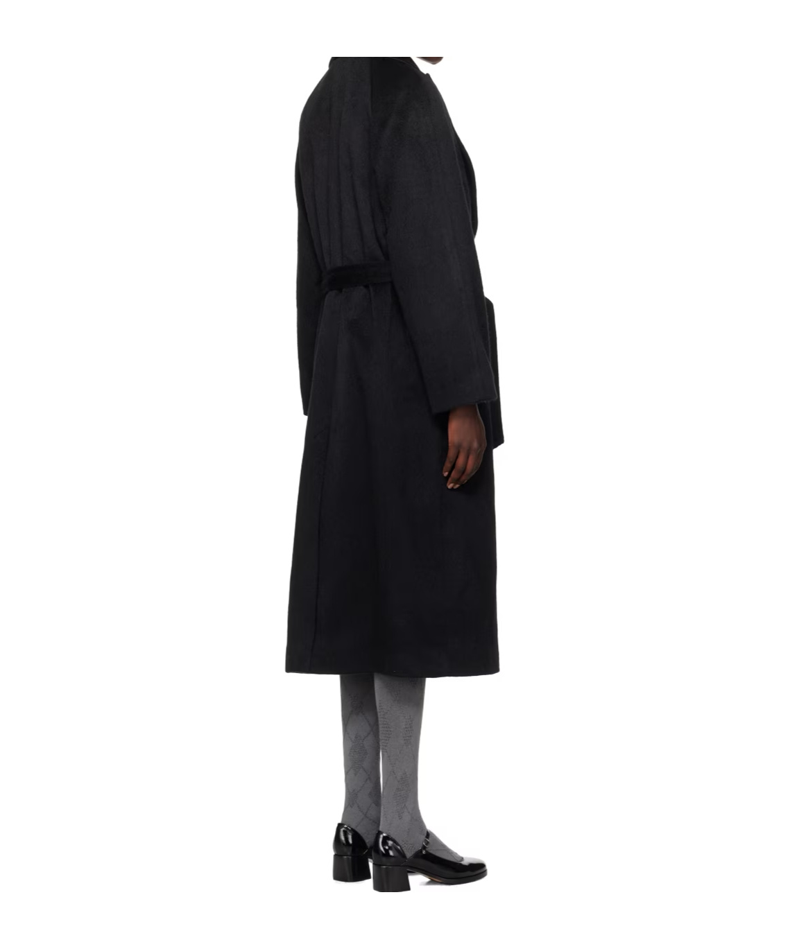 Apc Floriane Long-sleeved Coat In Black
