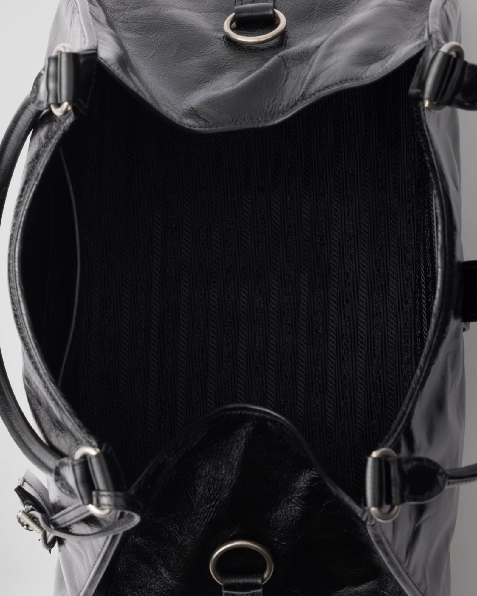 Prada Borsa Shopping Media In Pelle Nera Donna In Black
