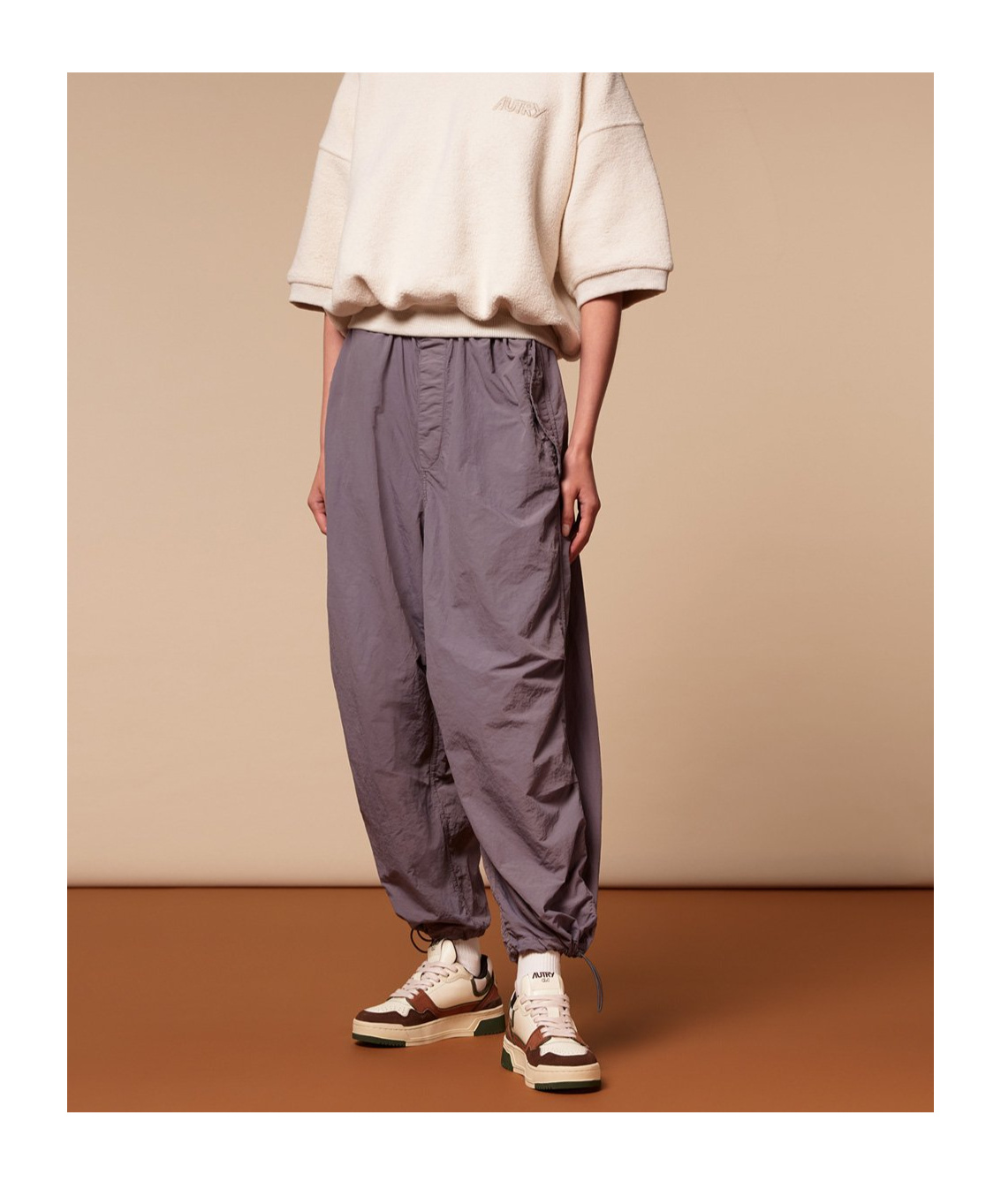 Autry Clc Low-top Sneakers In Nude