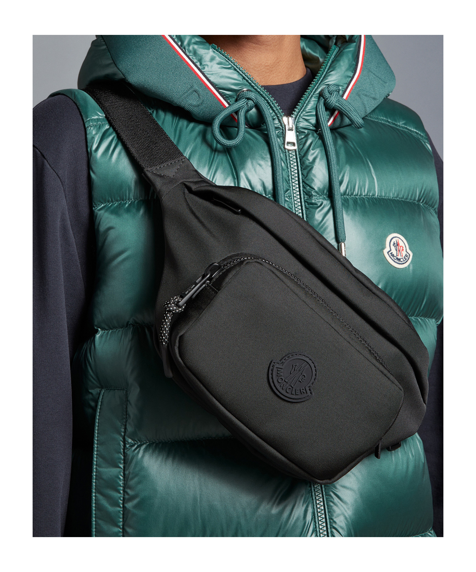 Moncler Durance Piccolo Technical Fabric Belt Bag In Black