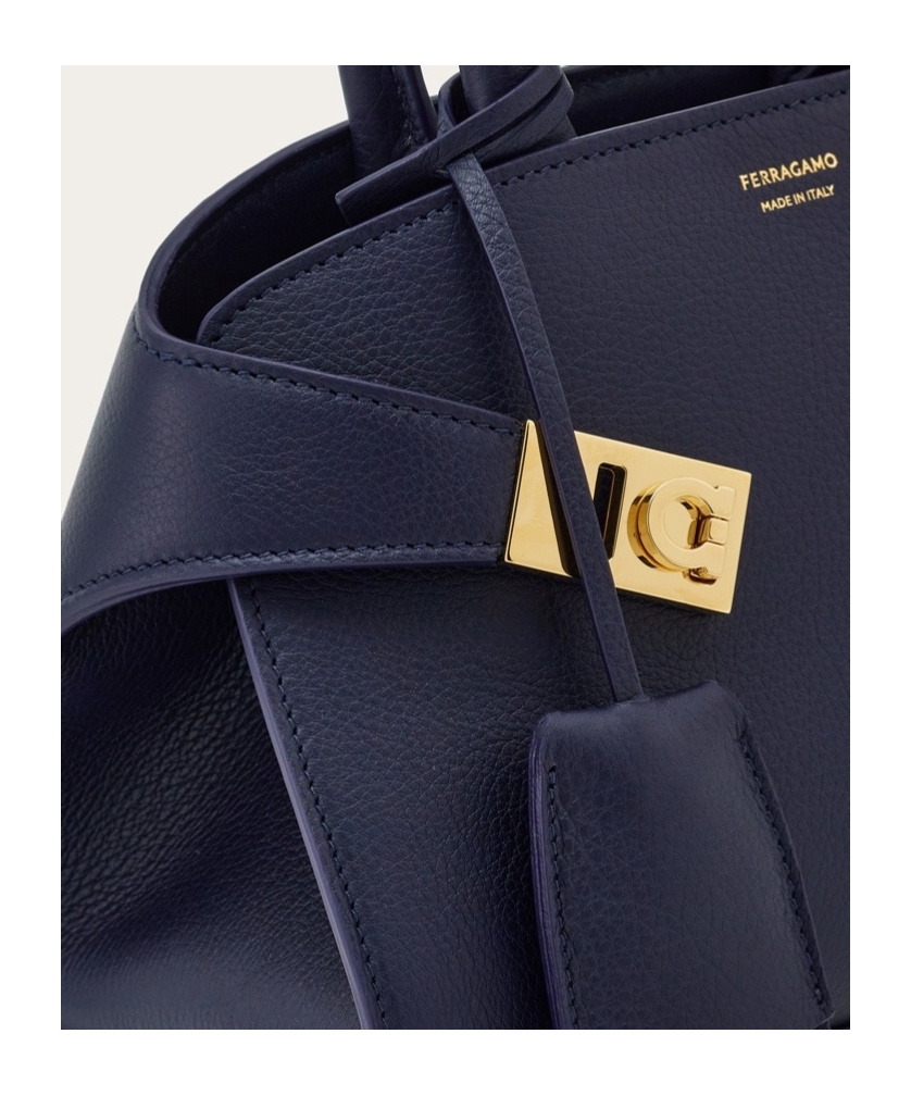 Ferragamo Logo-print Leather Tote Bag In Blue