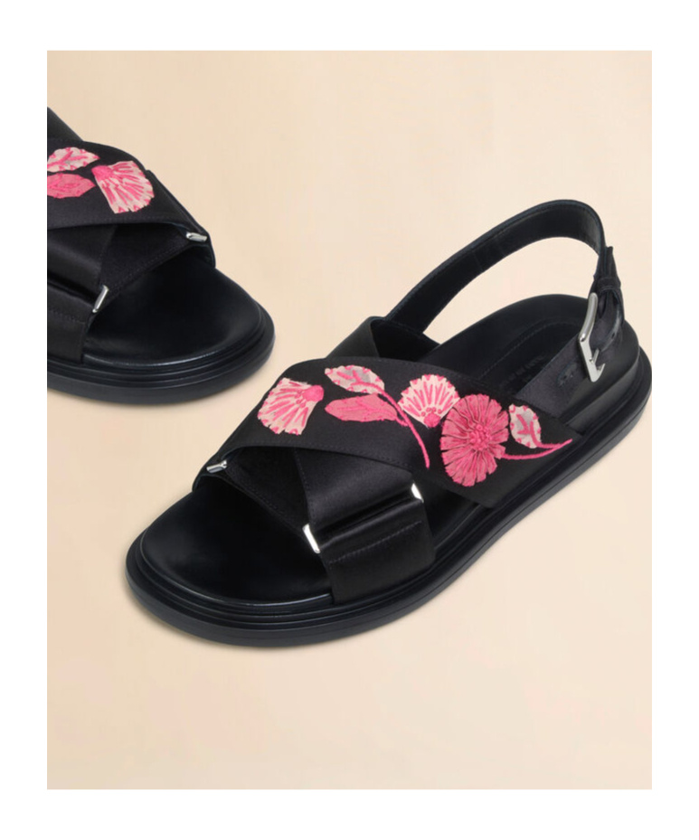 Marni Fussbett Floral-embellished Sandals In Black