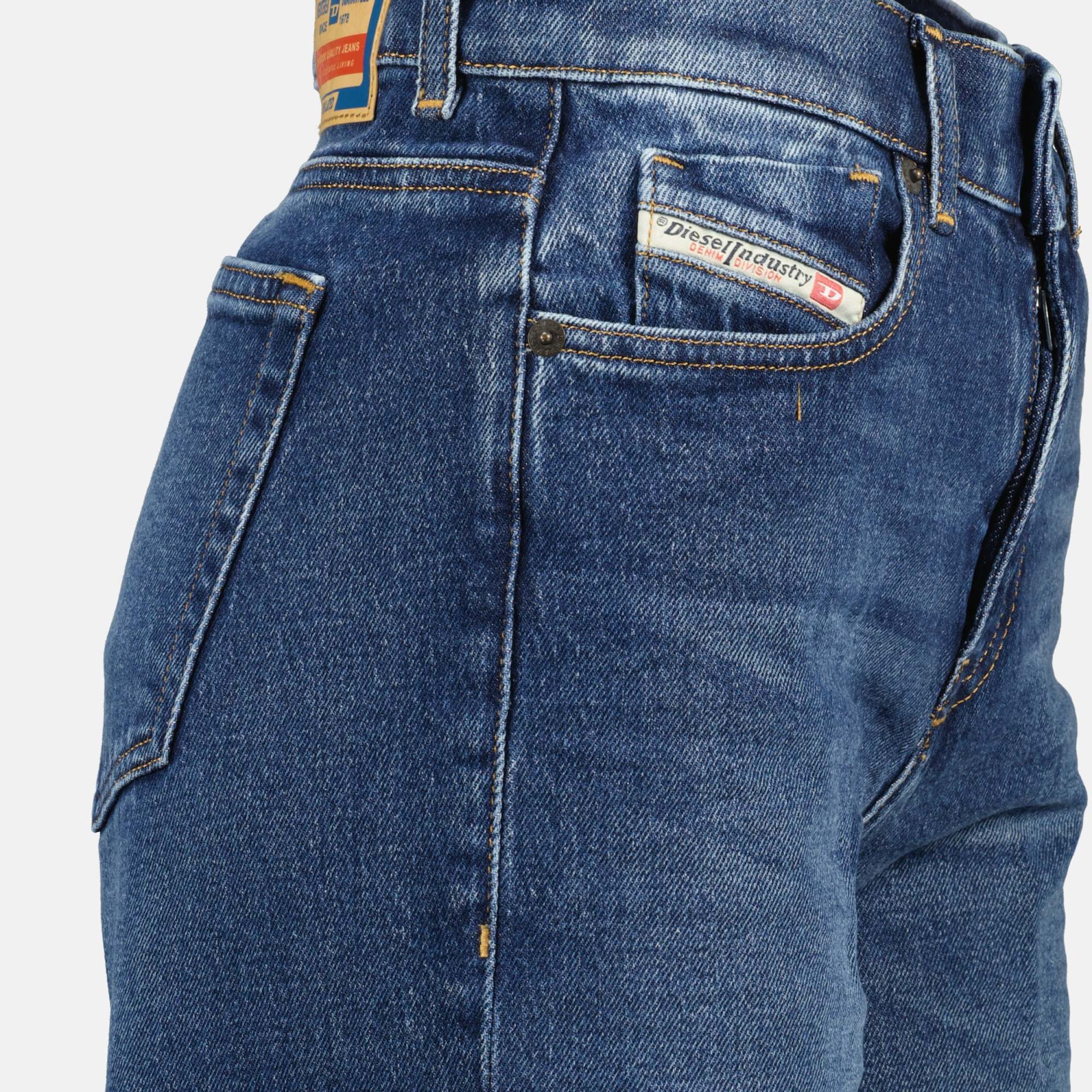 Diesel 'd-sire 1996' Blue Jeans With Wide Leg And Logo Patch On The Rear In Blue