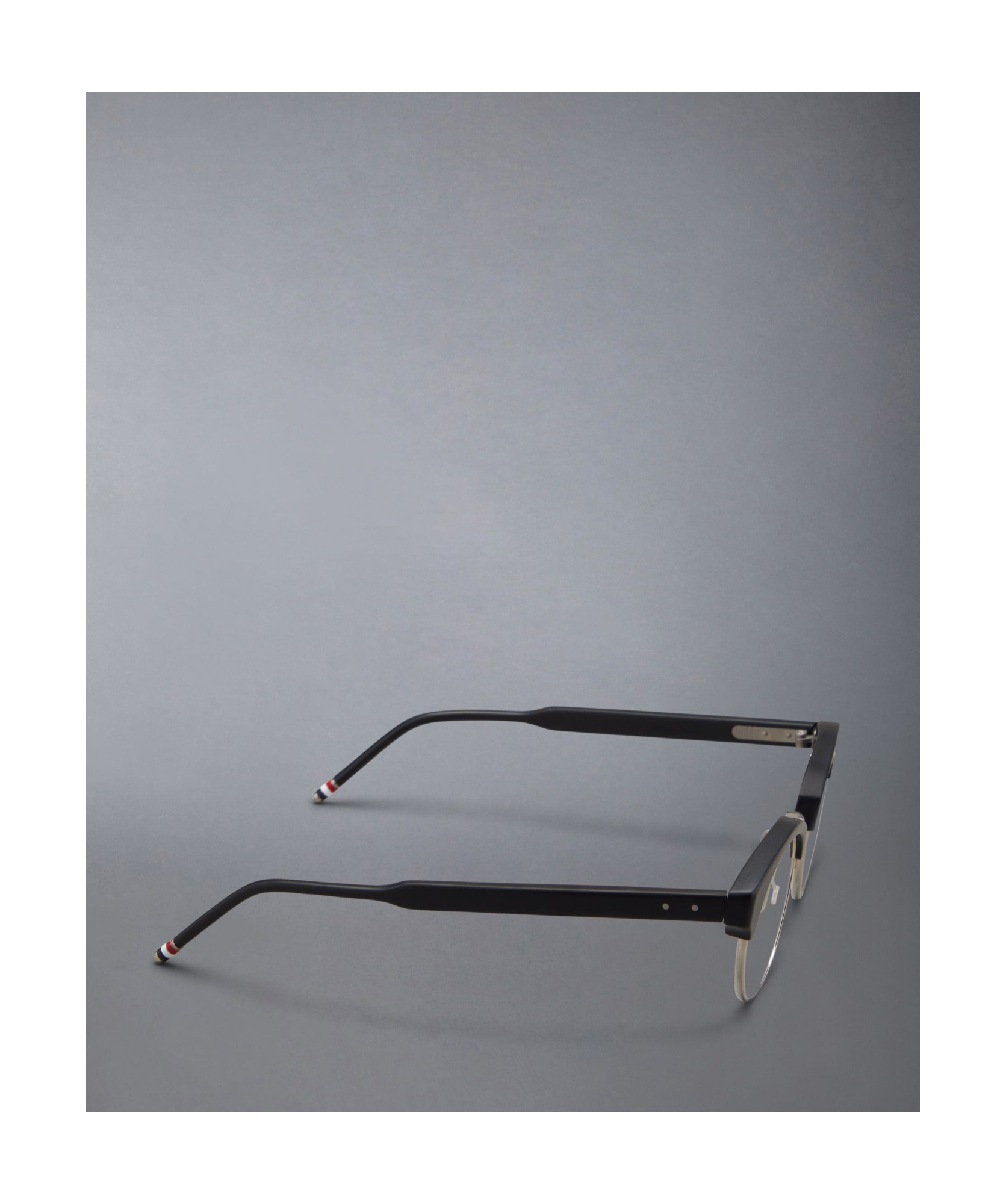 Thom Browne Oval-frame Glasses In Transparent