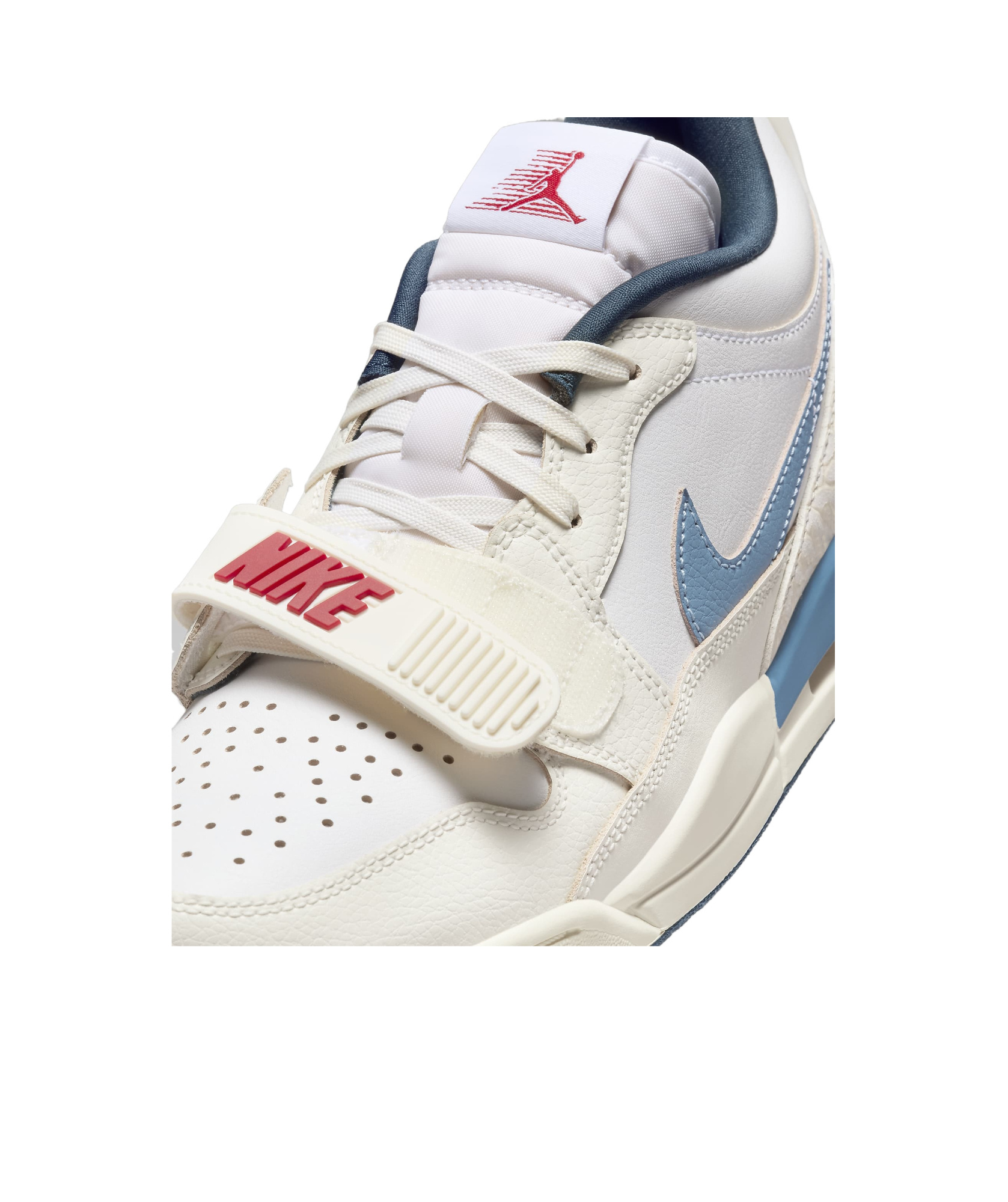 NIKE AIR JORDAN LEGACY 312 SNEAKERS