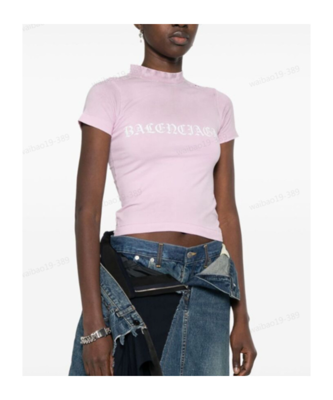 Balenciaga Logo-print Distressed T-shirt In Pink