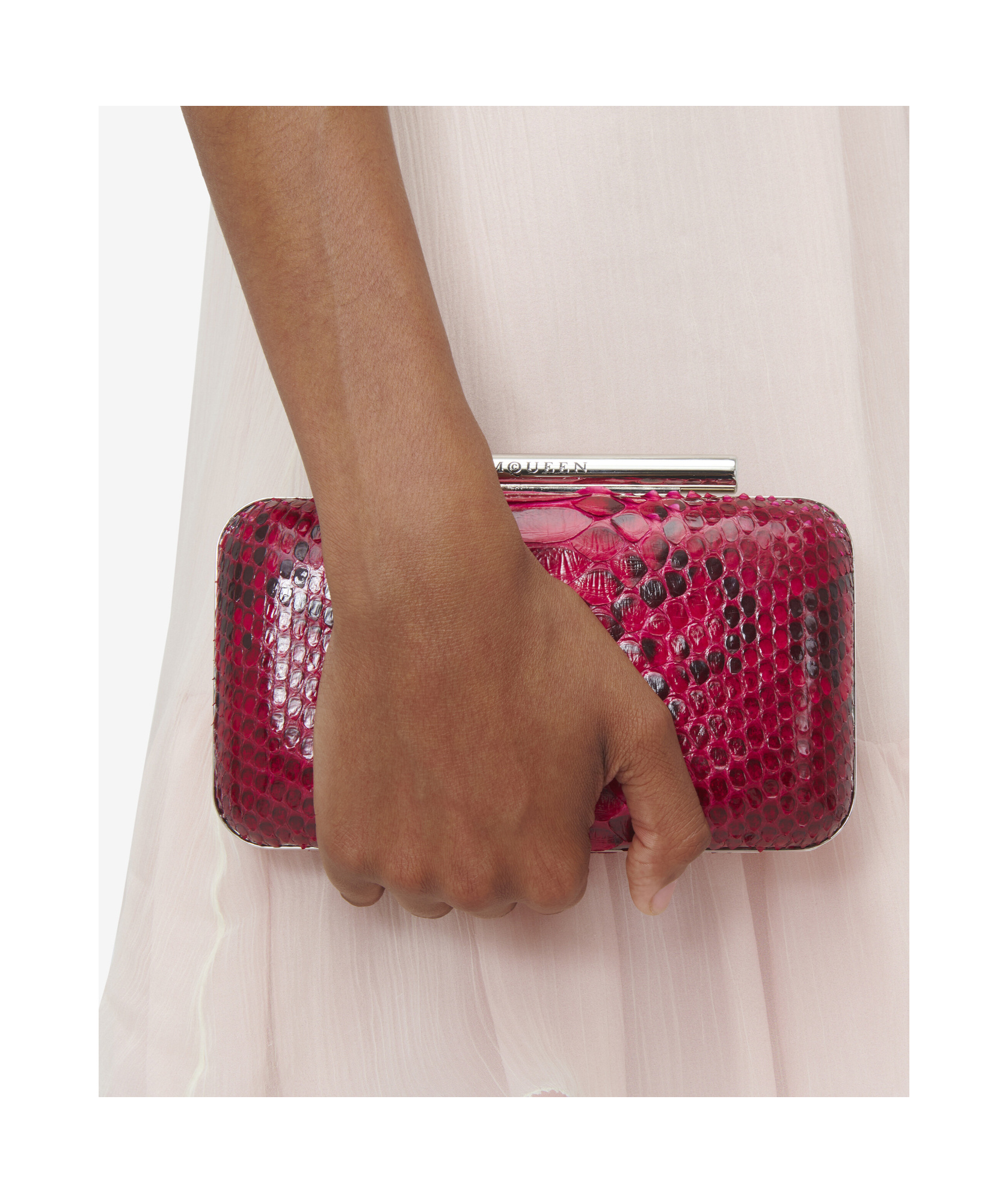 Alexander Mcqueen Women's Mcqueen T-bar Box Clutch In Fuchsia