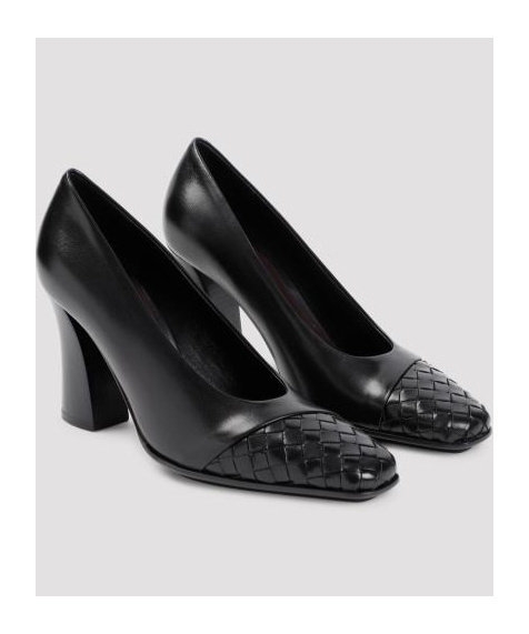 Bottega Veneta 95 Intreccio Leather Pumps In Black