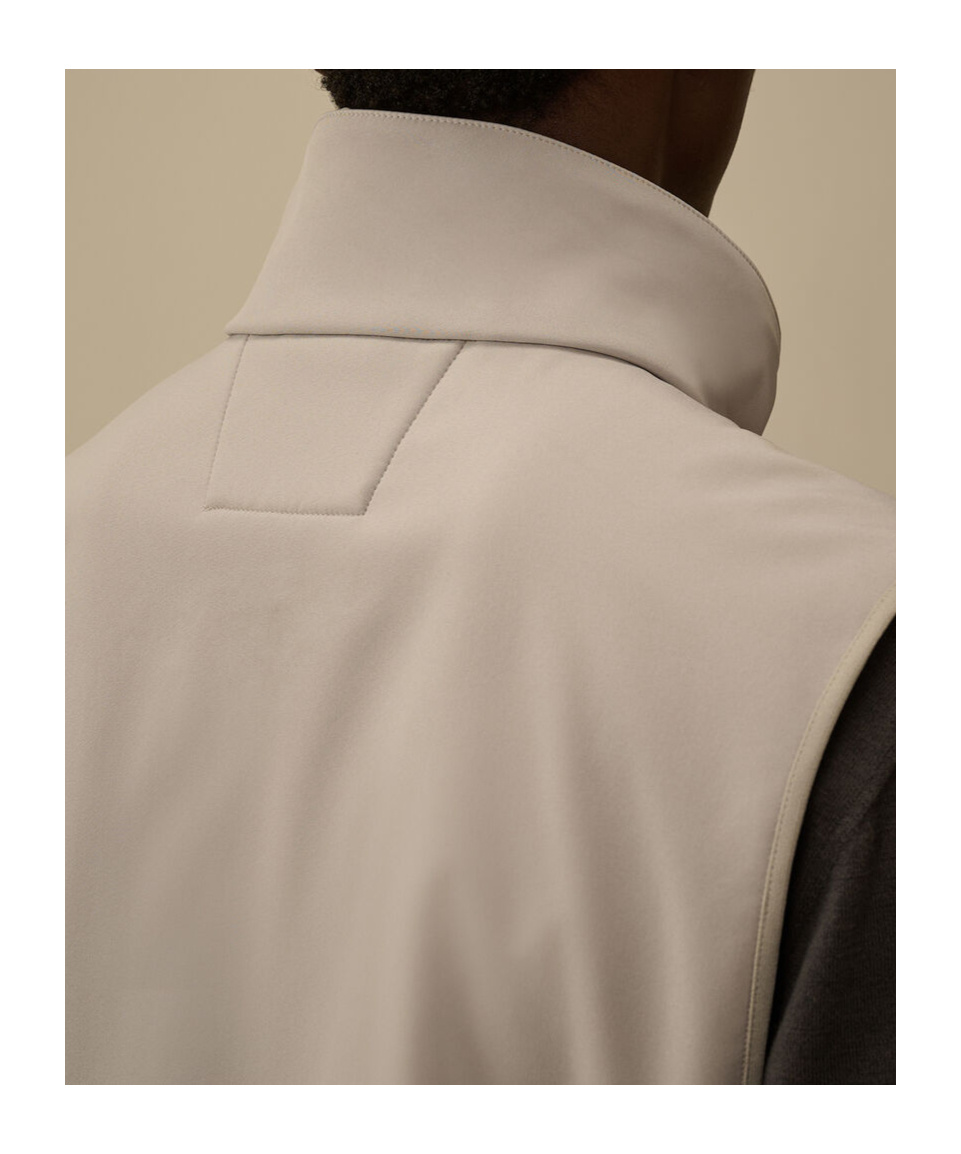 C.p. Company C.p. Shell-r Goggle Gilet In Neutral