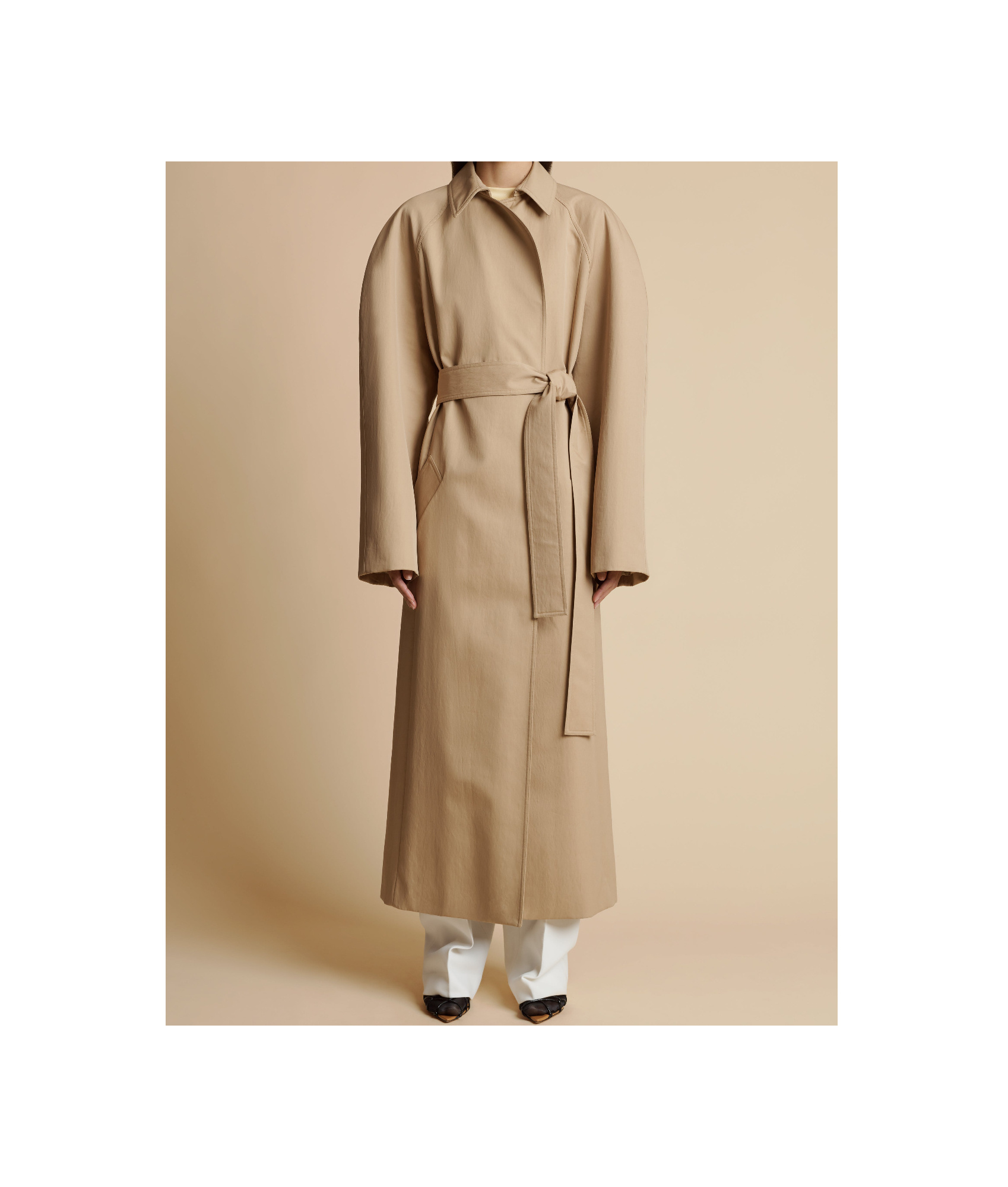 Khaite The Roth Trench Coat Beige In Gold