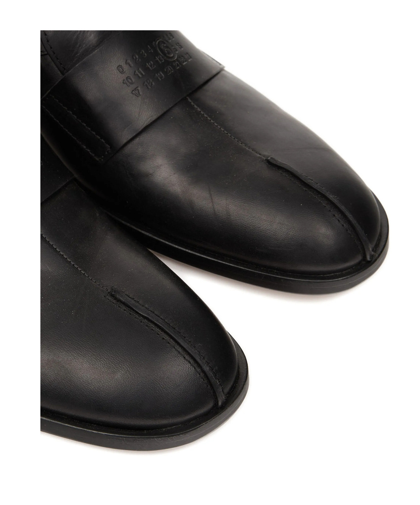 Mm6 Maison Margiela Tabi Leather Slip-on Shoes In Black