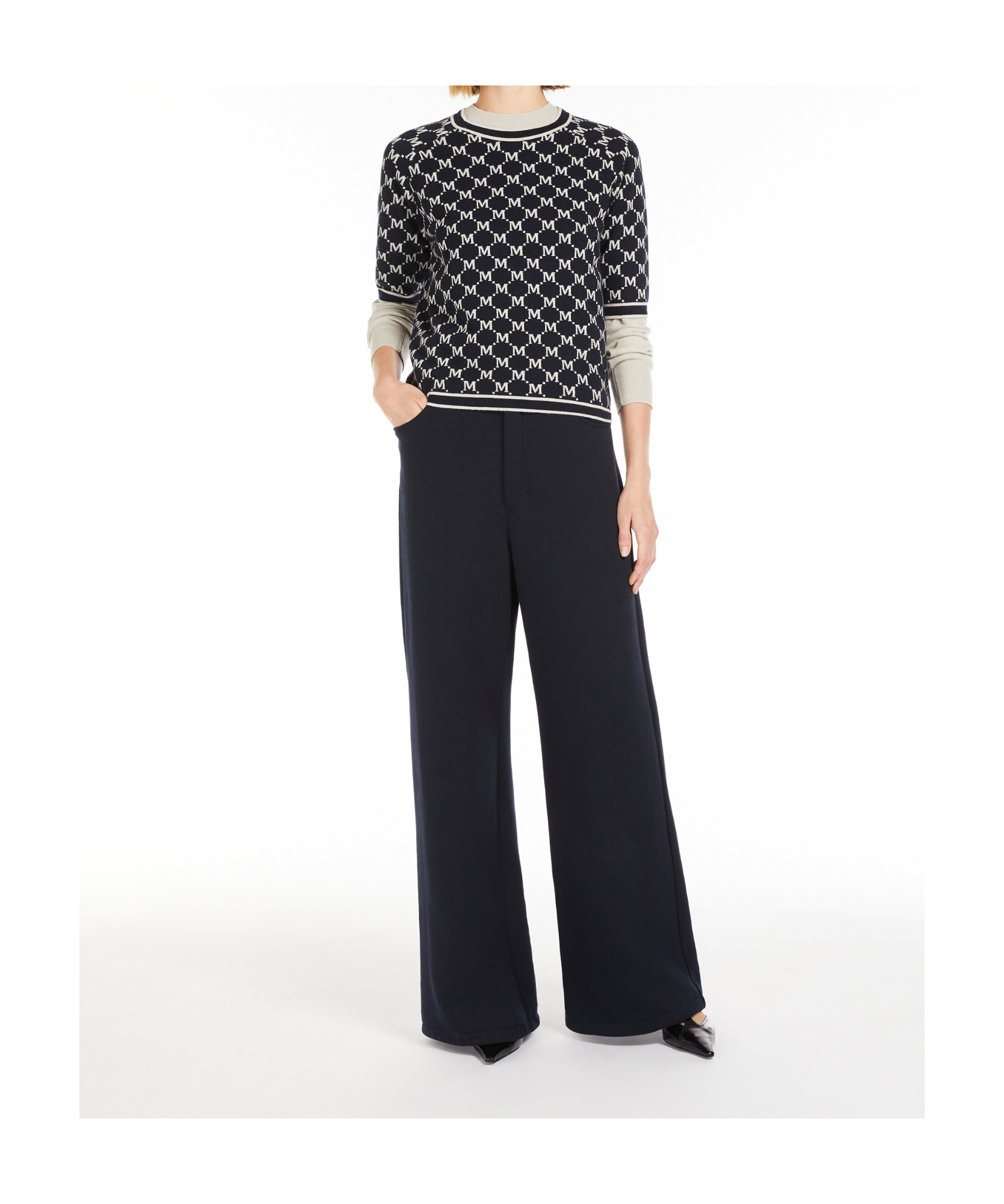 Max Mara Round Neck Sweater In Black