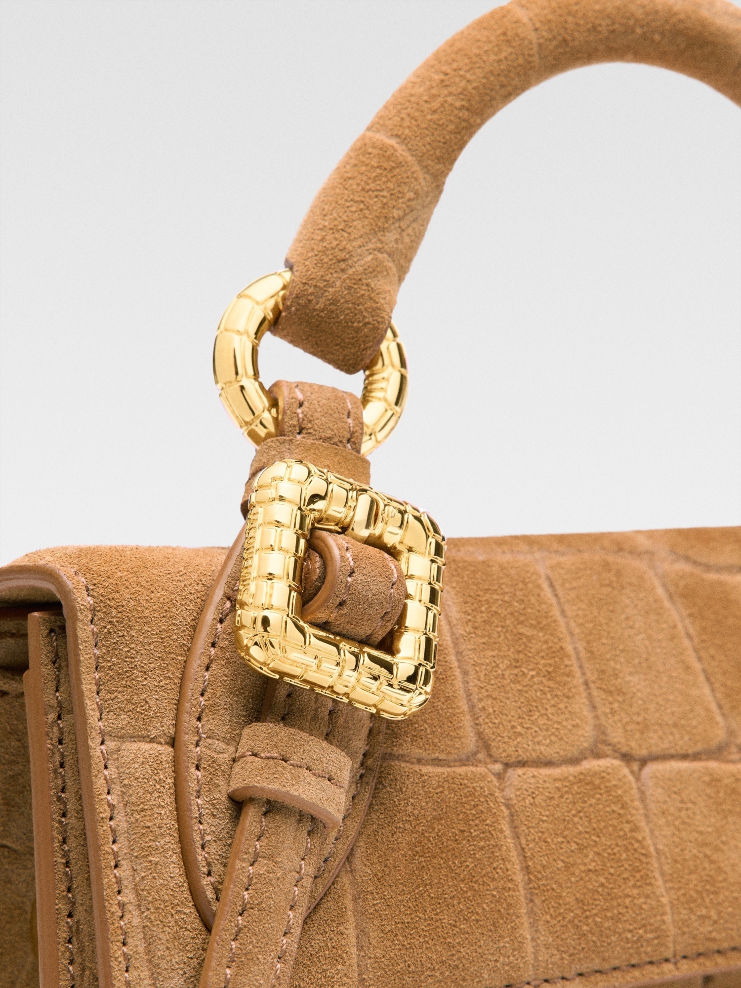 Jacquemus Clamshell Handbag In Brown