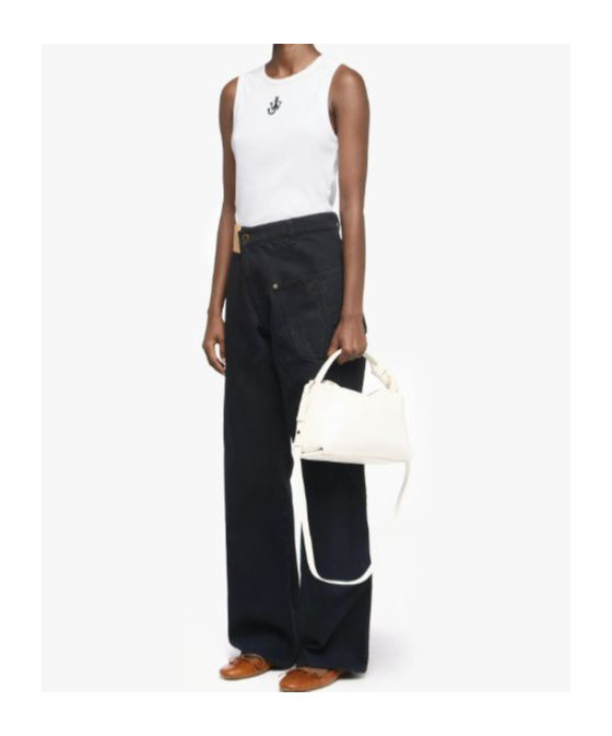 Jw Anderson Twisted Jeans In Black
