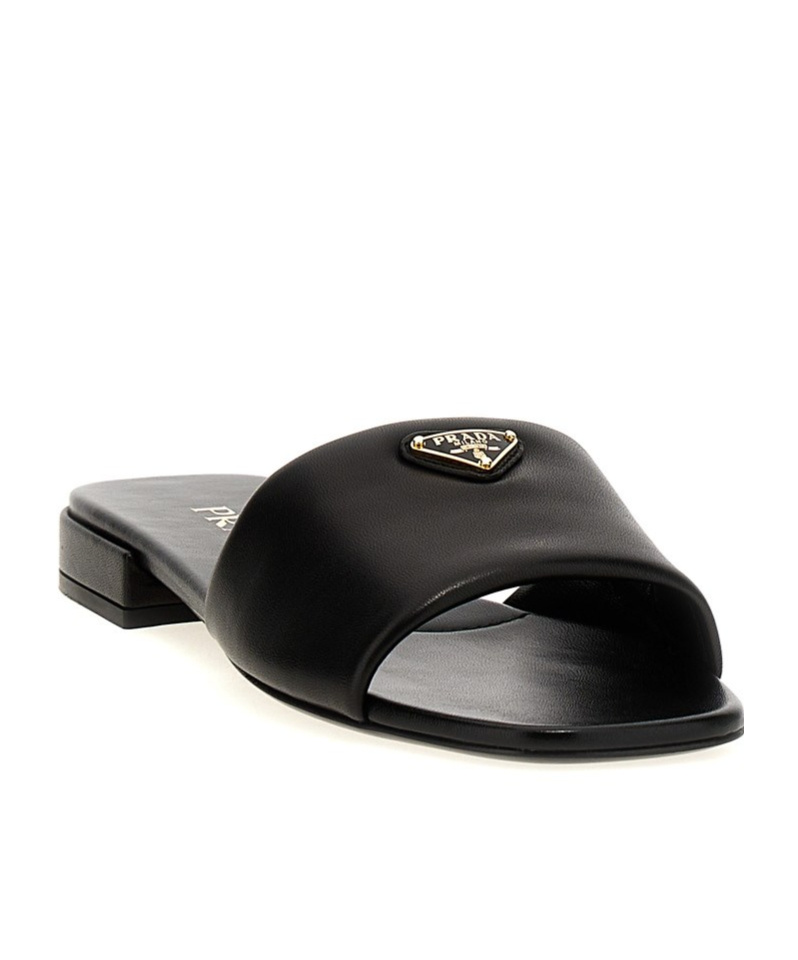 Prada Pantoletten Aus Saffiano-lackleder In Schwarz