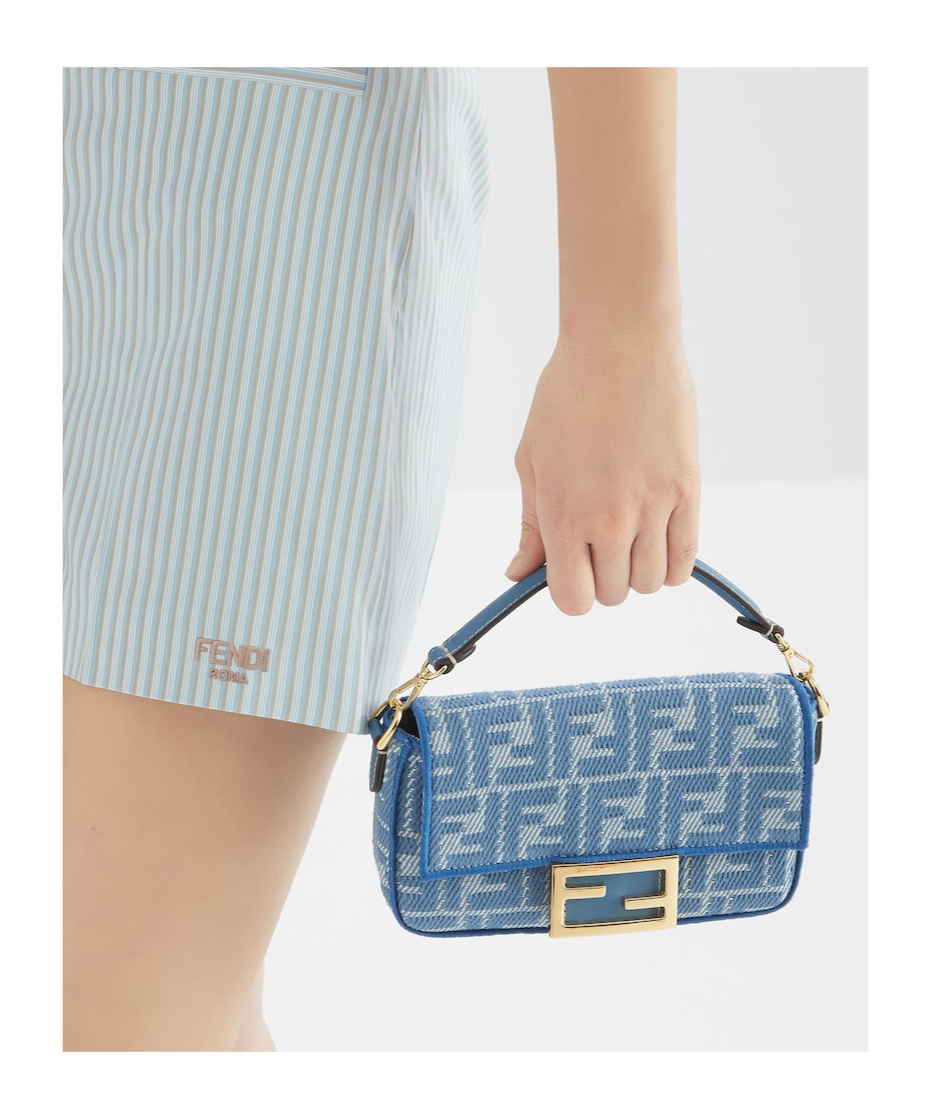 Fendi Continental Chain Baguette In Blue