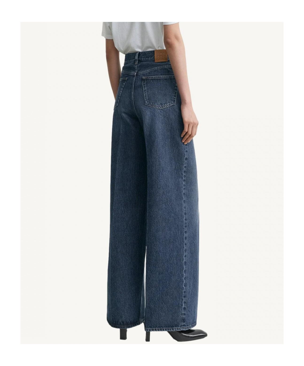 Totême Belt Loop Jeans In Blue