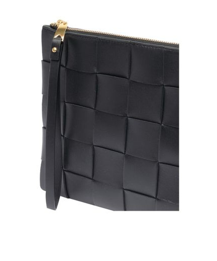 Bottega Veneta Knitted Clutch In Black