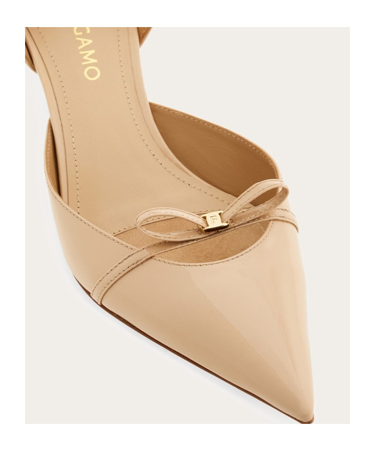 Ferragamo Bow Tie Mid-heel Heels In Nude