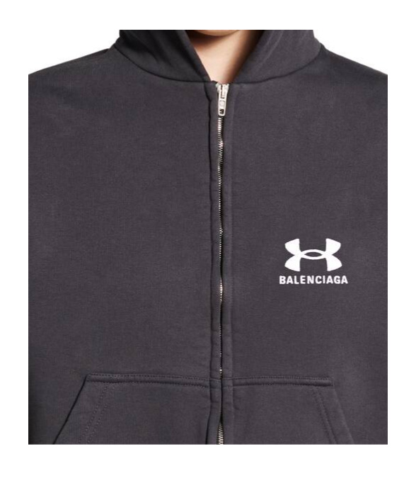 BALENCIAGA WOMEN'S UNDER ARMOUR ZIP-UP HOODIE REGULAR FIT IN BLACK/WHITE 