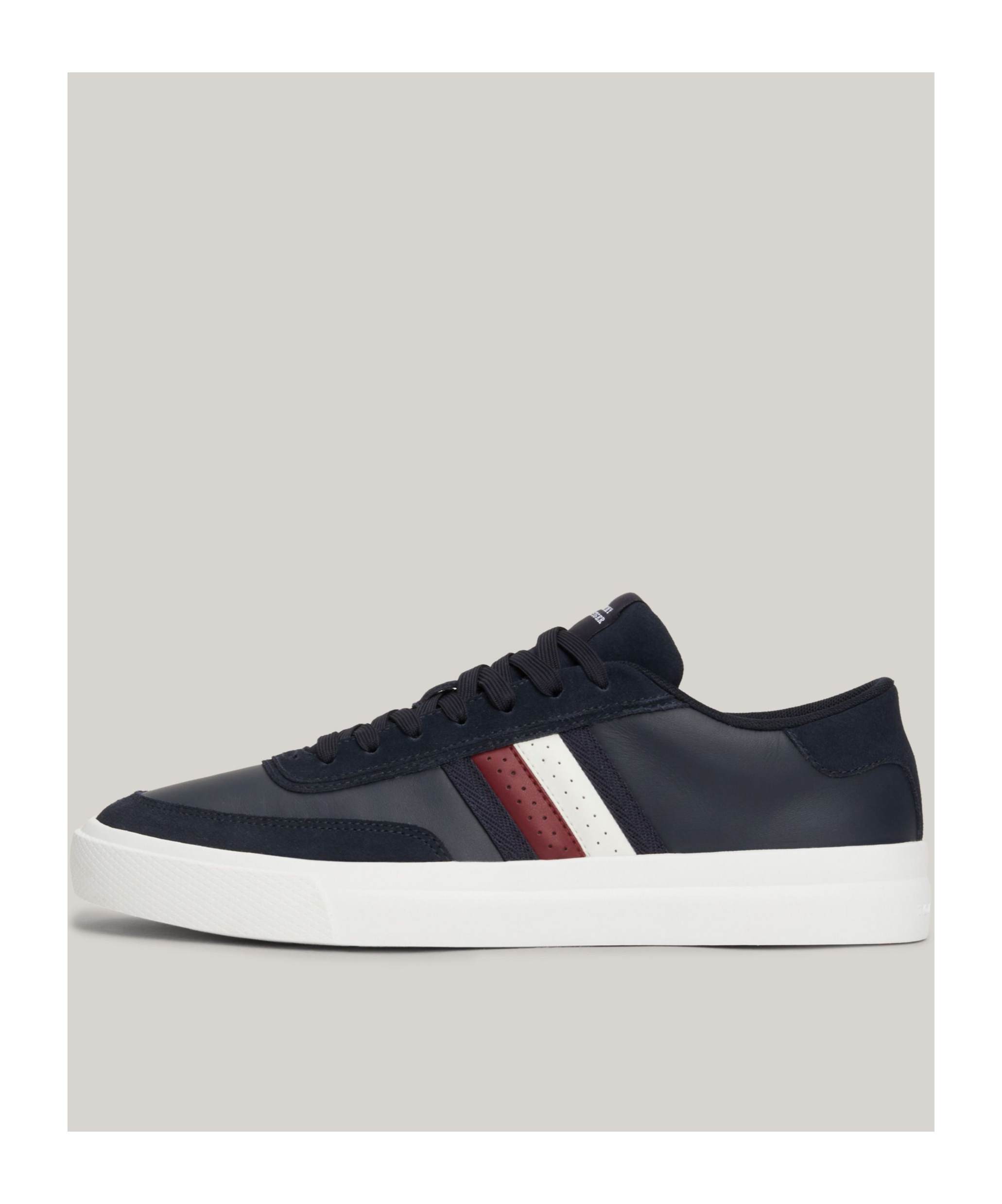 Tommy Hilfiger Round Head Low-cut Casual Shoes In Black