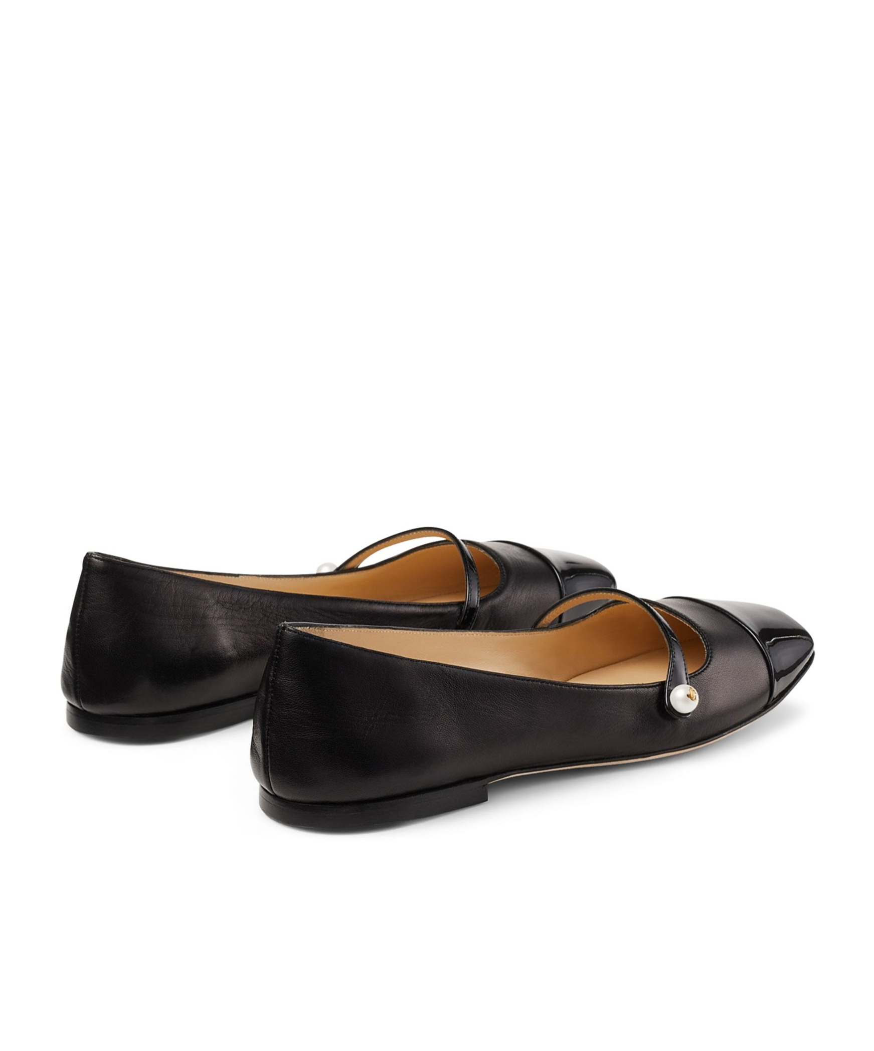 Jimmy Choo Elegant Ballerina Flat Shoes With Patent And Nappa Leather Detailing In Black