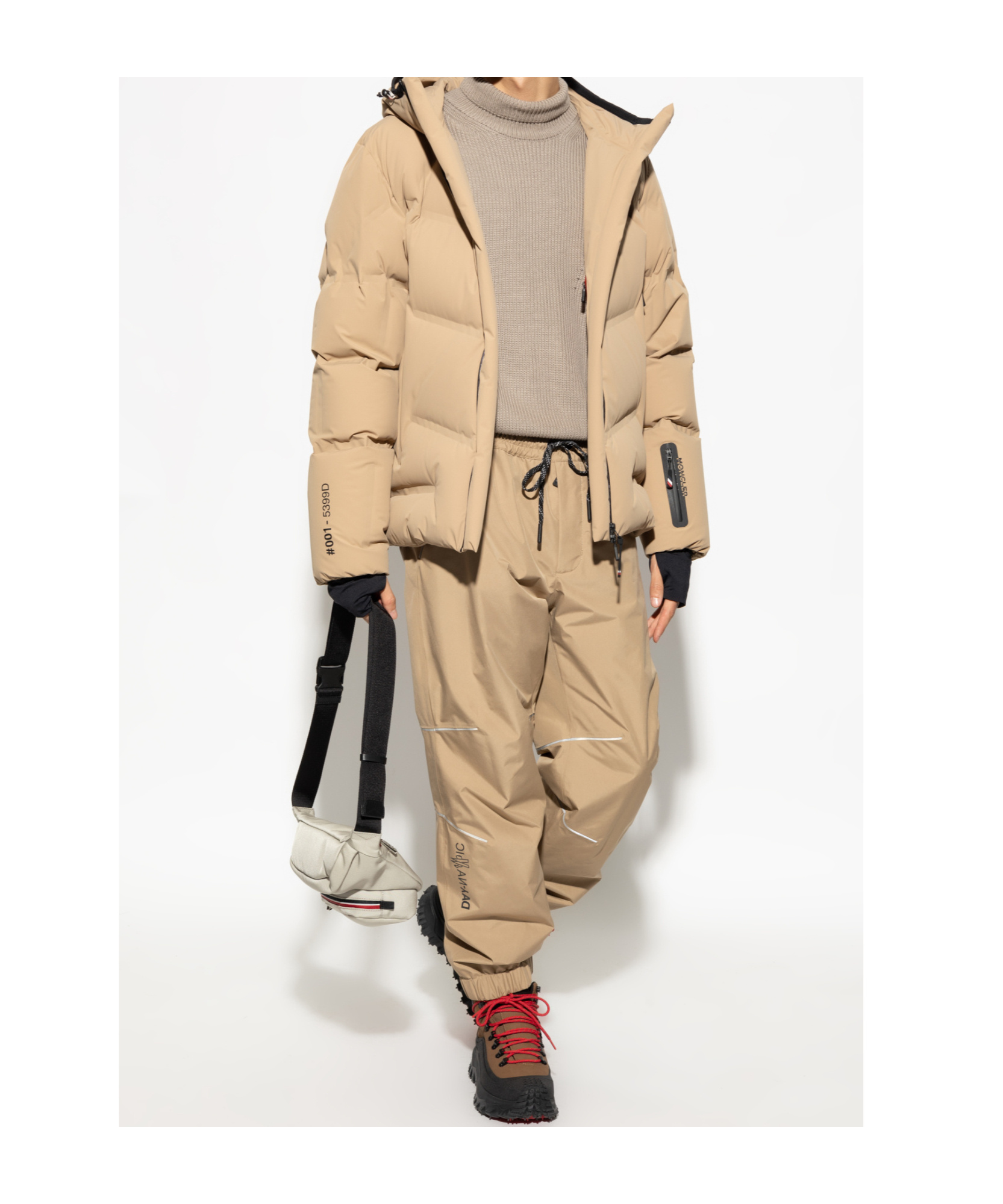 Moncler Gore-tex 2l Tech Sweatpants In Brown