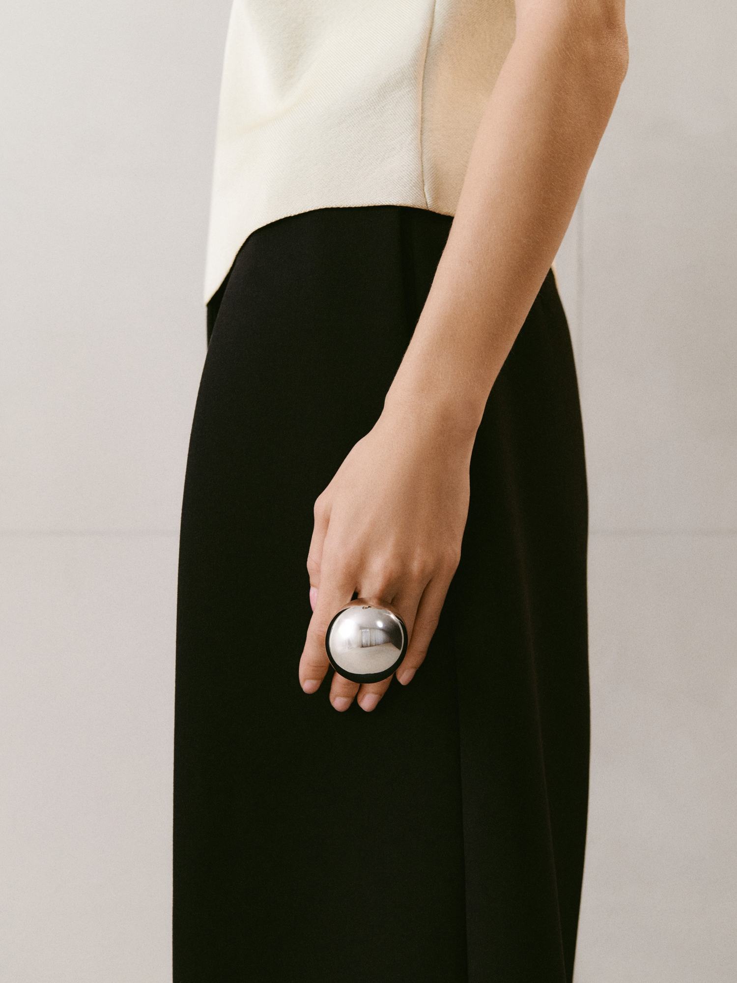 JACQUEMUS SALON RING 