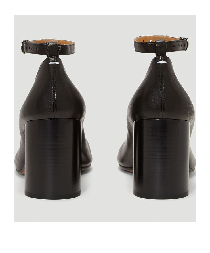 Maison Margiela Tabi Leather Pumps In Black