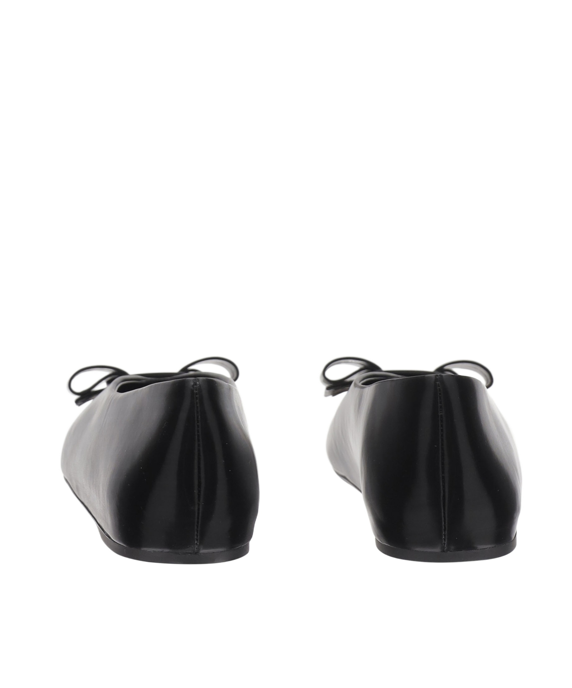 Ferragamo Leather Round Toe Ballerina Shoes With Bow Detail In Black