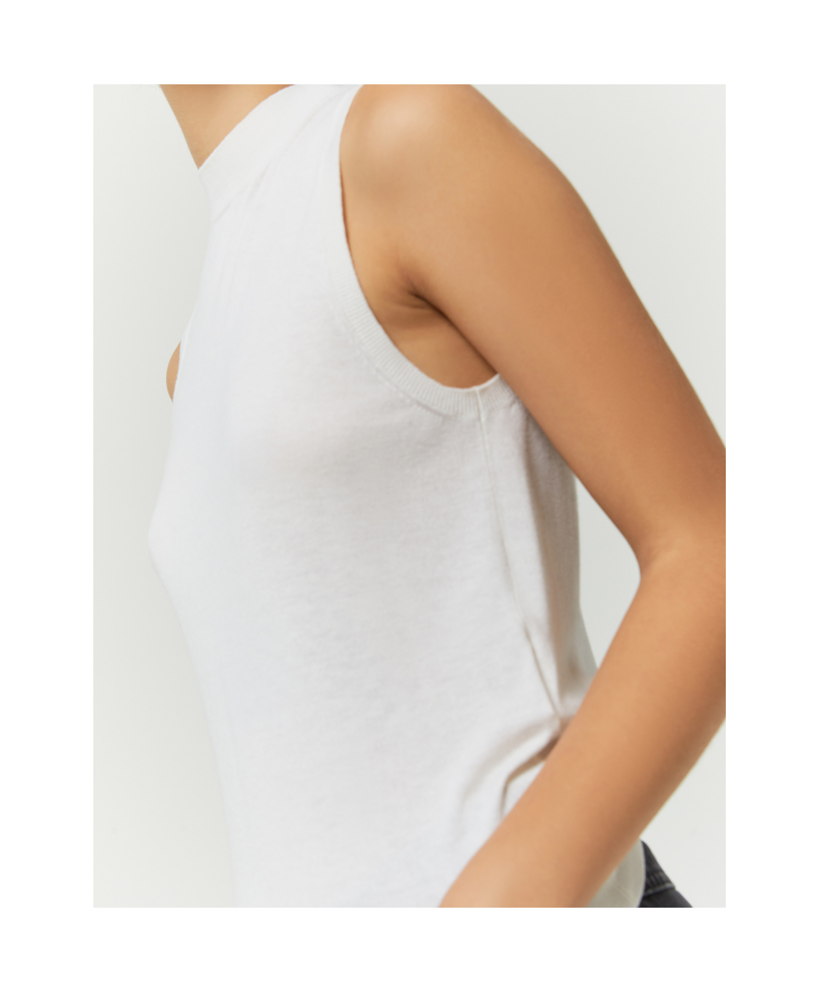 Iblues Simple Blended Vest In White