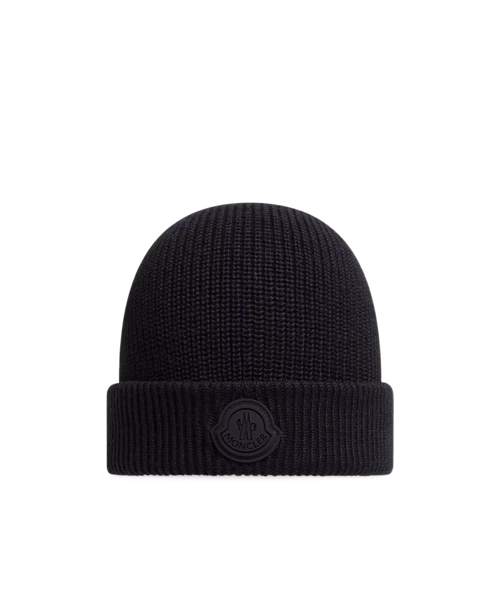 Moncler Logo-patch Ribbed Beanie In Black