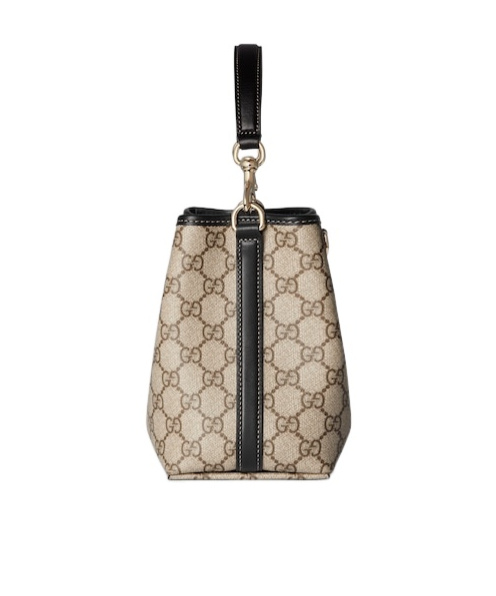 GUCCI GG EMBLEM SMALL BUCKET BAG