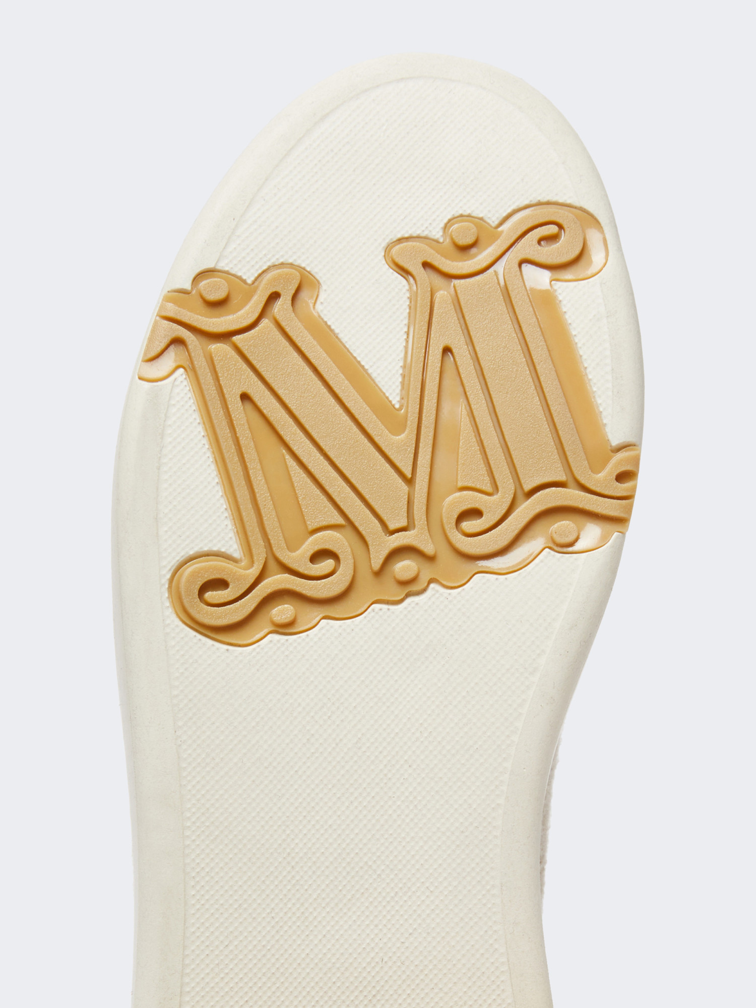 Max Mara Zapatilla Deportiva De Cachemira Impermeable In Brown