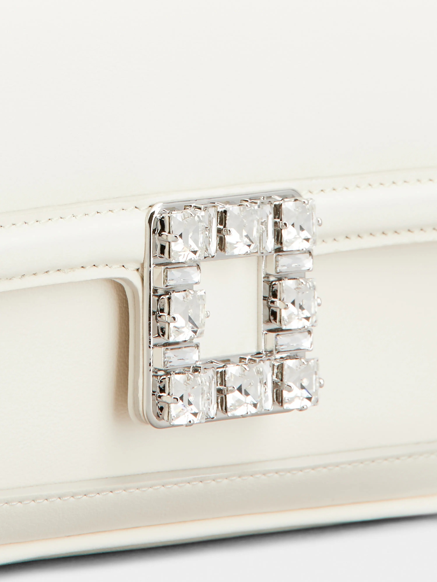 Roger Vivier Jeu De Fille Clutch Bag In White