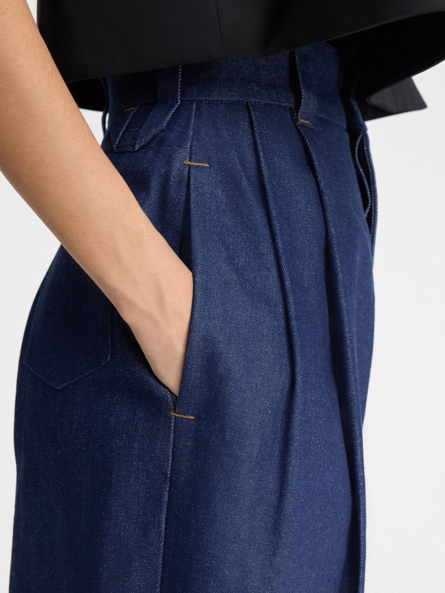 Jacquemus Belt-loop Jeans In Blue