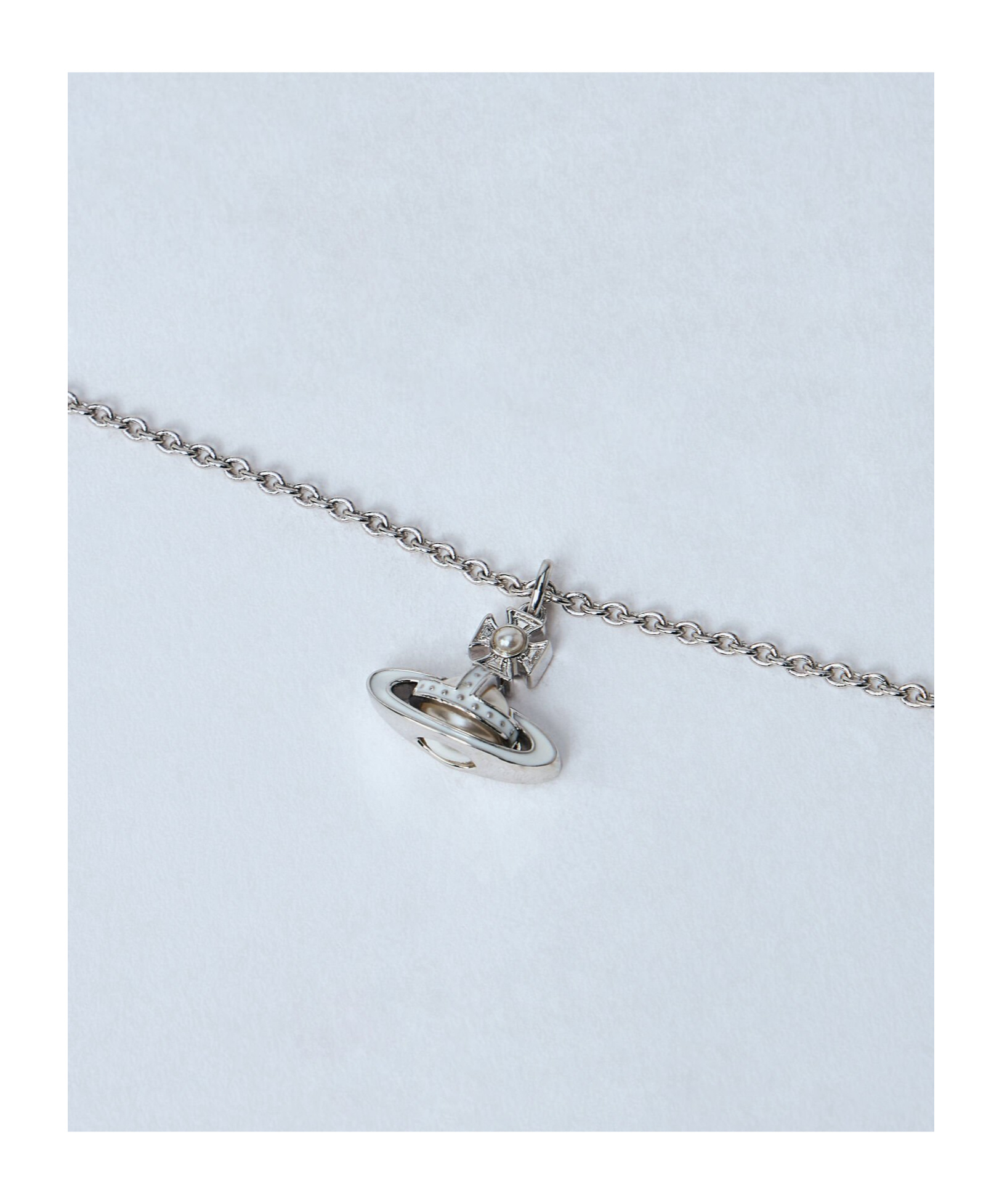 Vivienne Westwood Simonetta Bas Relief Pendant Necklace In Gray