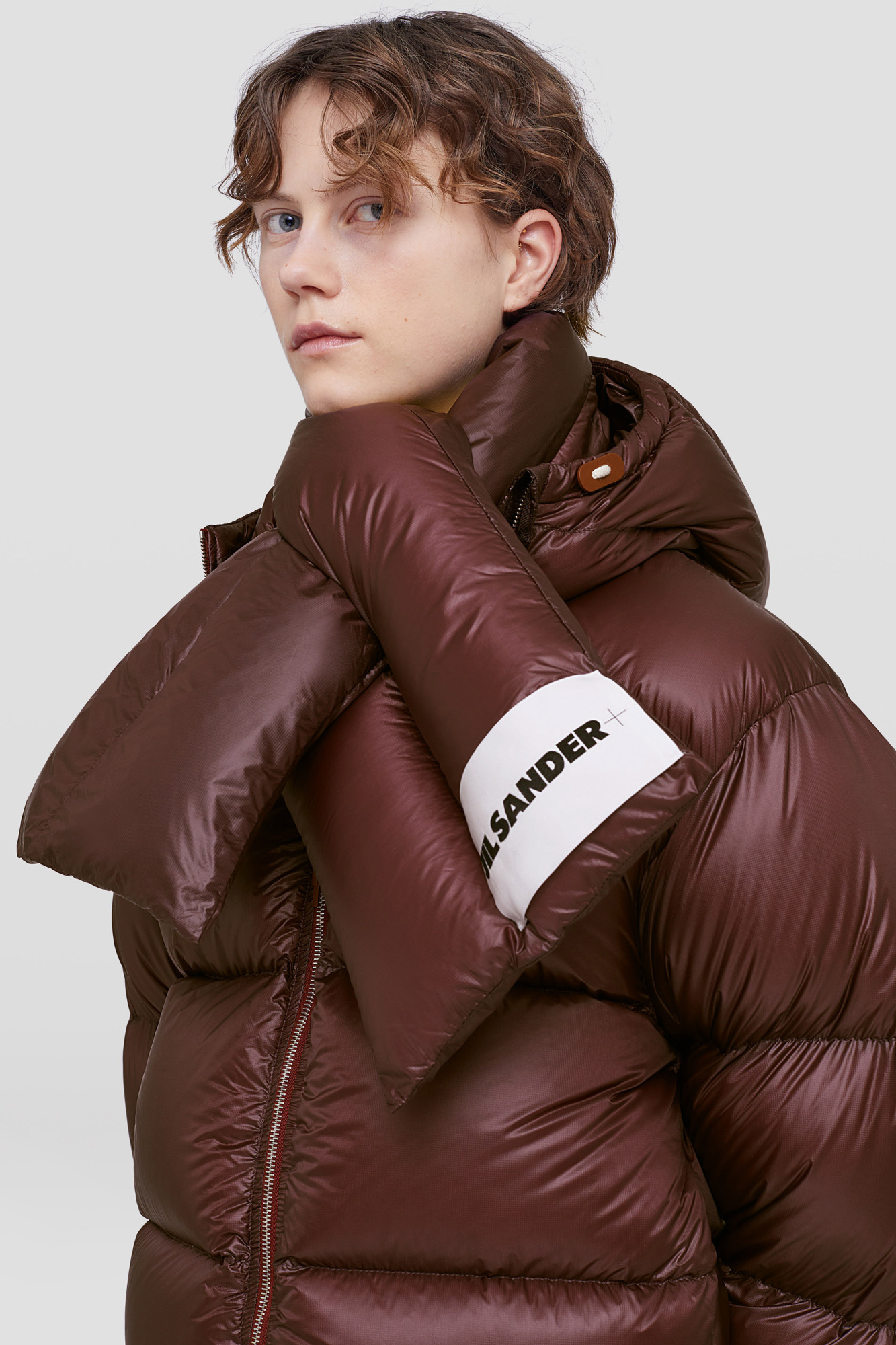 Jil Sander Logo-patch Padded Scarf In Red