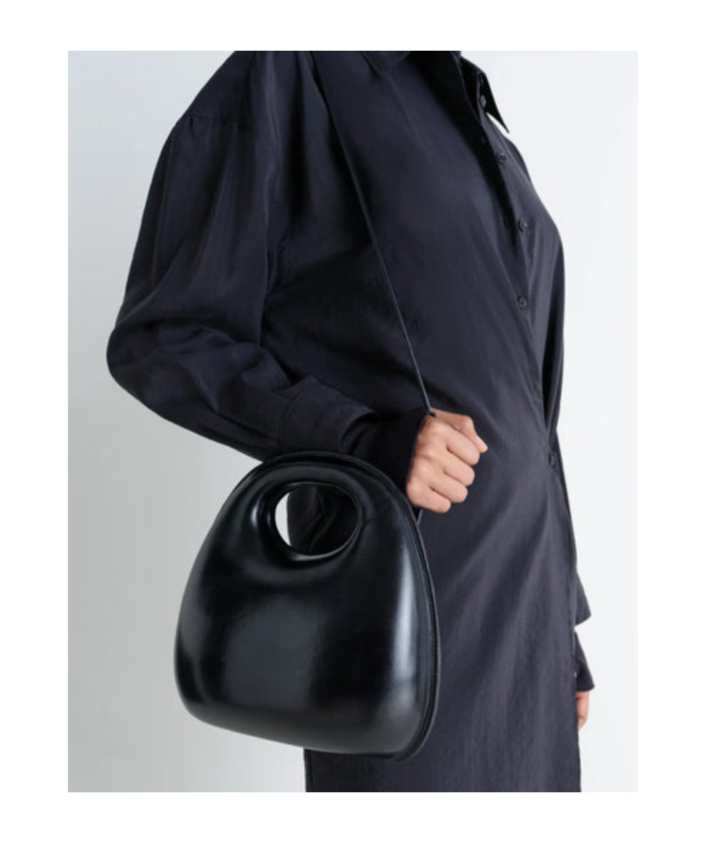 Lemaire Egg Leather Shoulder Bag In Black