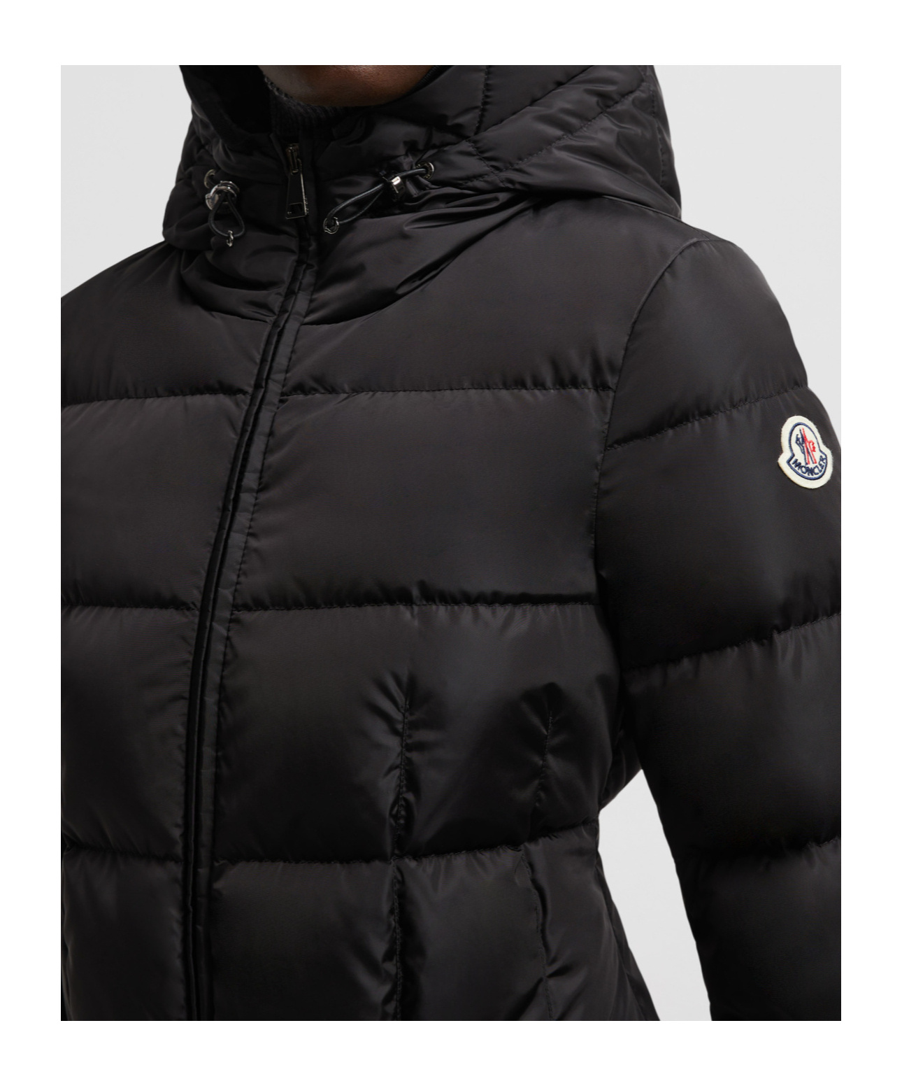 Moncler Doudoune Mi-longue À Capuche Suyen In Black