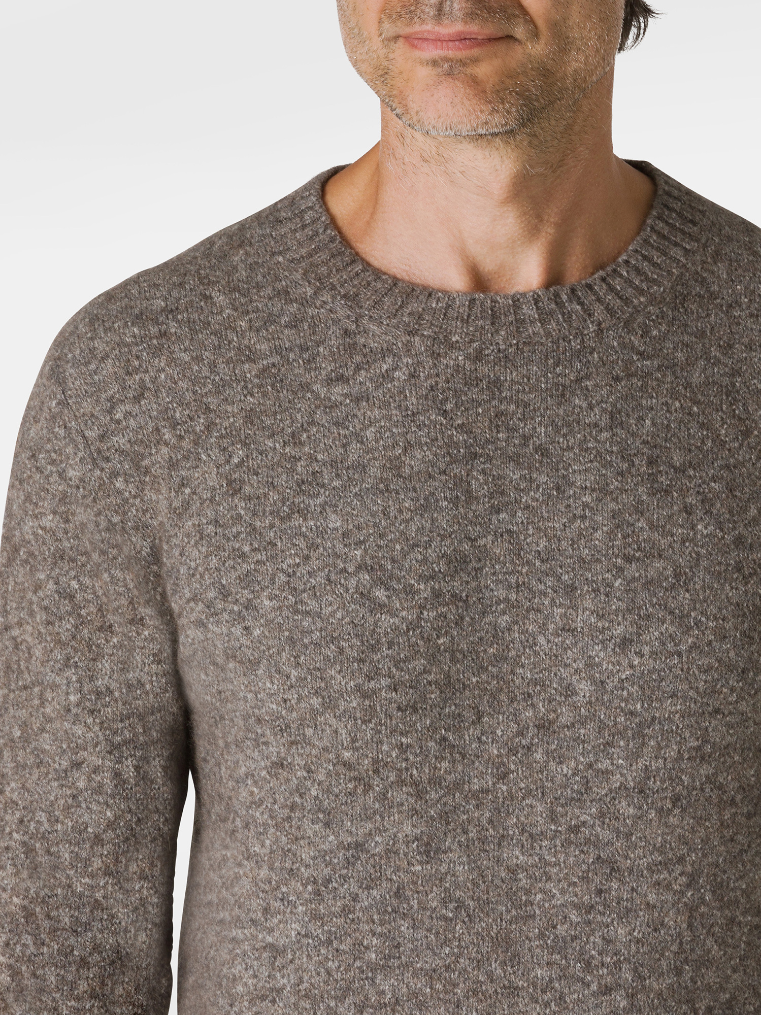 Kangra Cashmere Kangra Classic Round Neck Sweater With Ribbed Trim In Green
