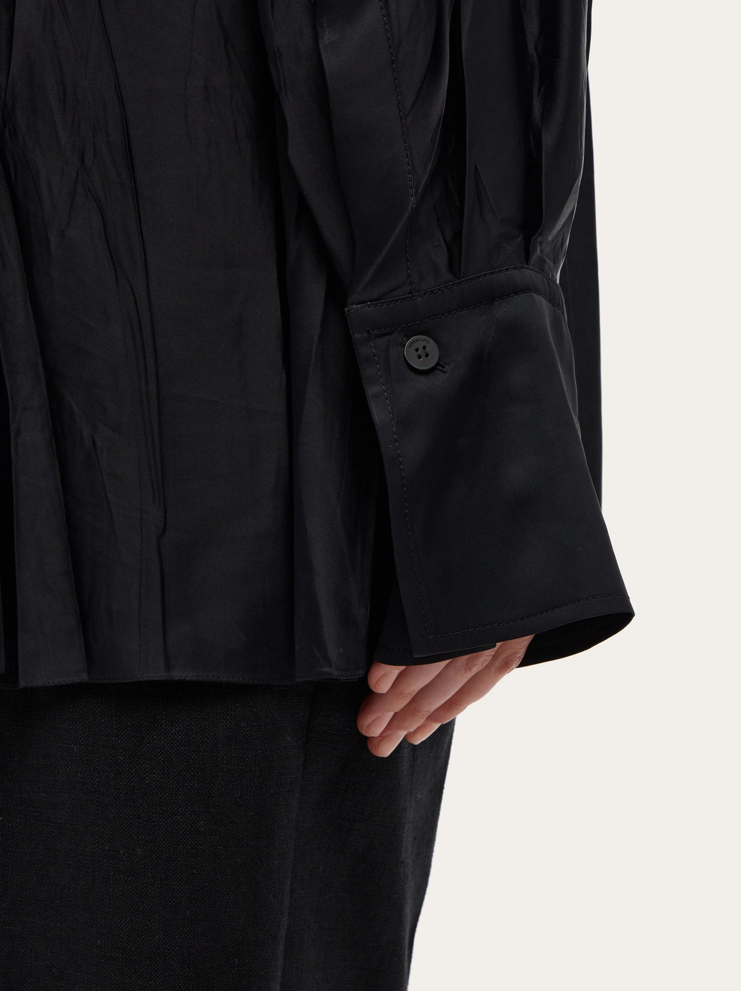 Ferragamo Sleeved Flare V-neck Top In Black