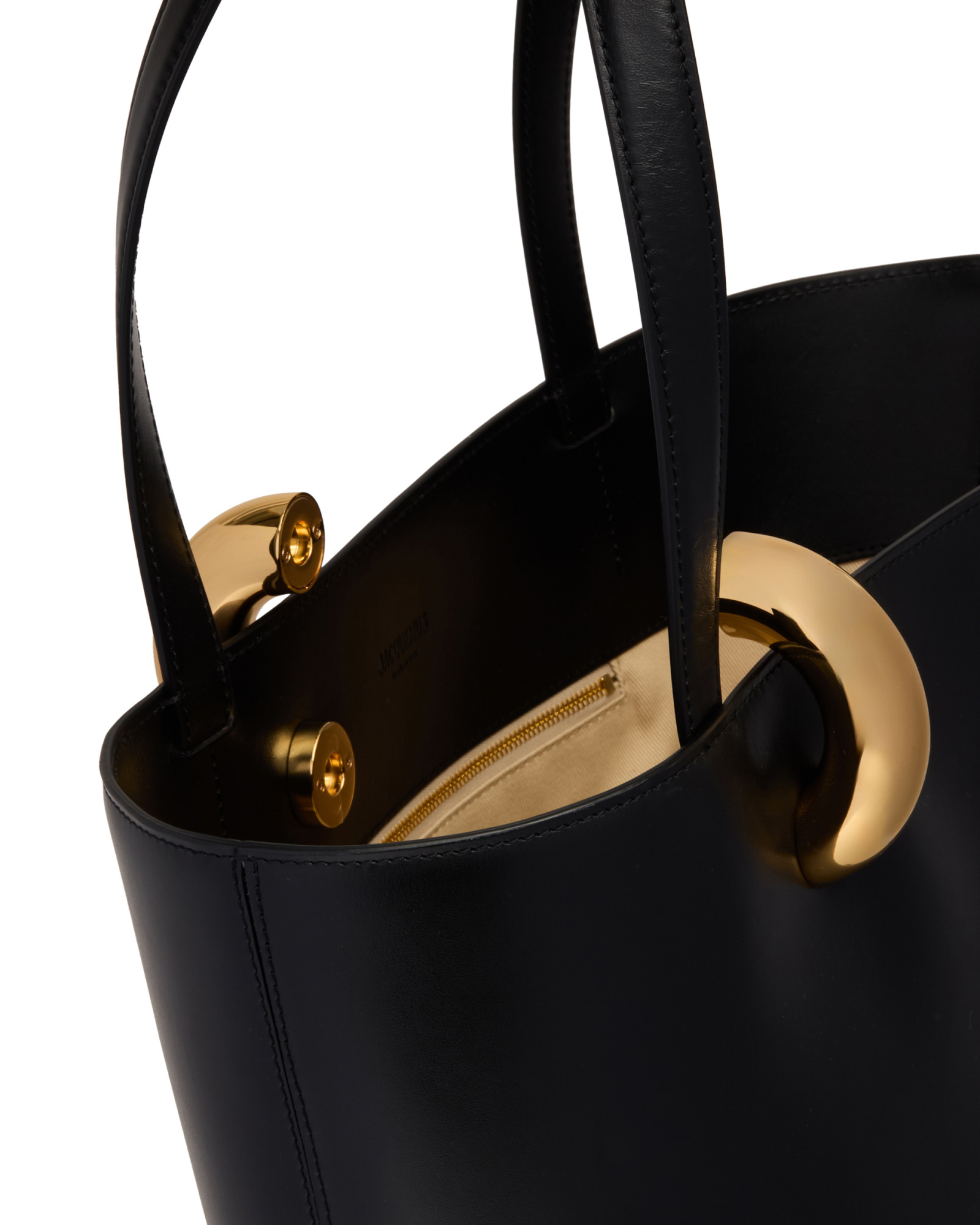 Jacquemus The Medium Bambola Asymmetric Leather Bucket Bag In Black