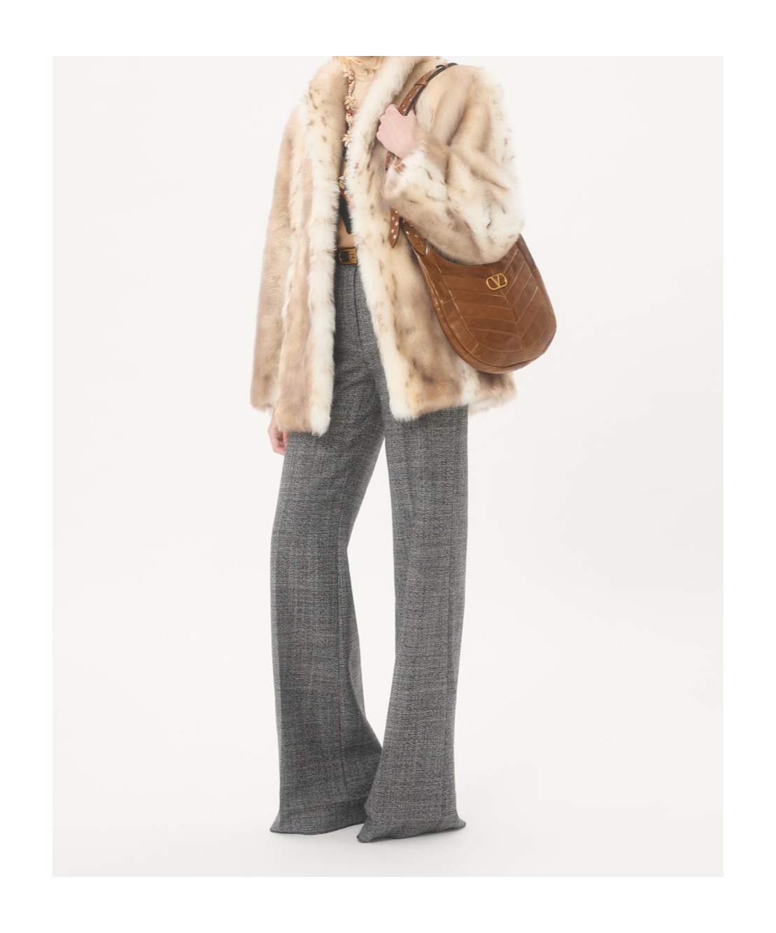 Valentino Garavani  Garavani Hoboho Small Hobo Bag In Chevron-patterned Nappa Leather Woman In Brown