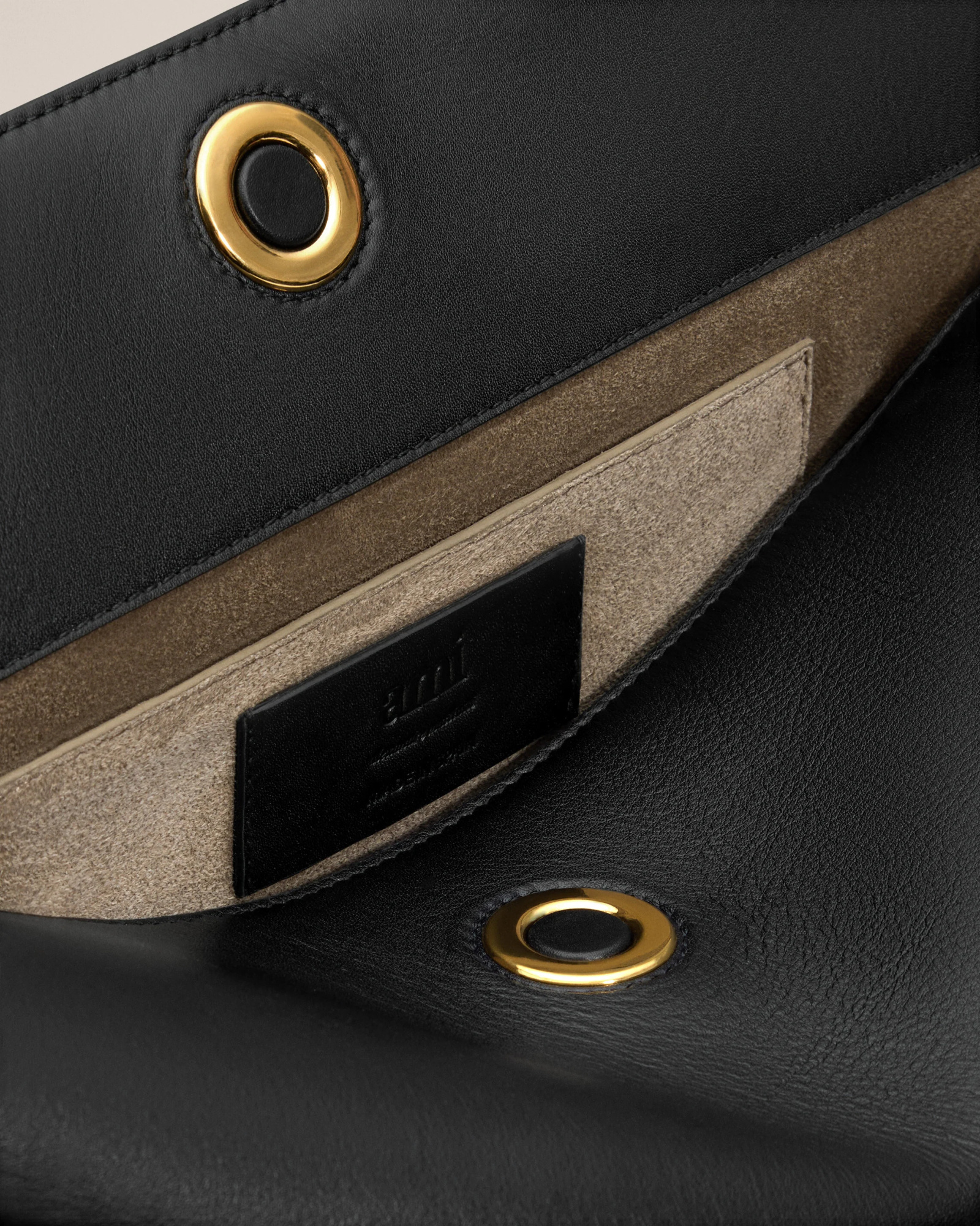 Ami Alexandre Mattiussi Medium Carrousel Magnetic-closure Smooth Leather Bag In Black