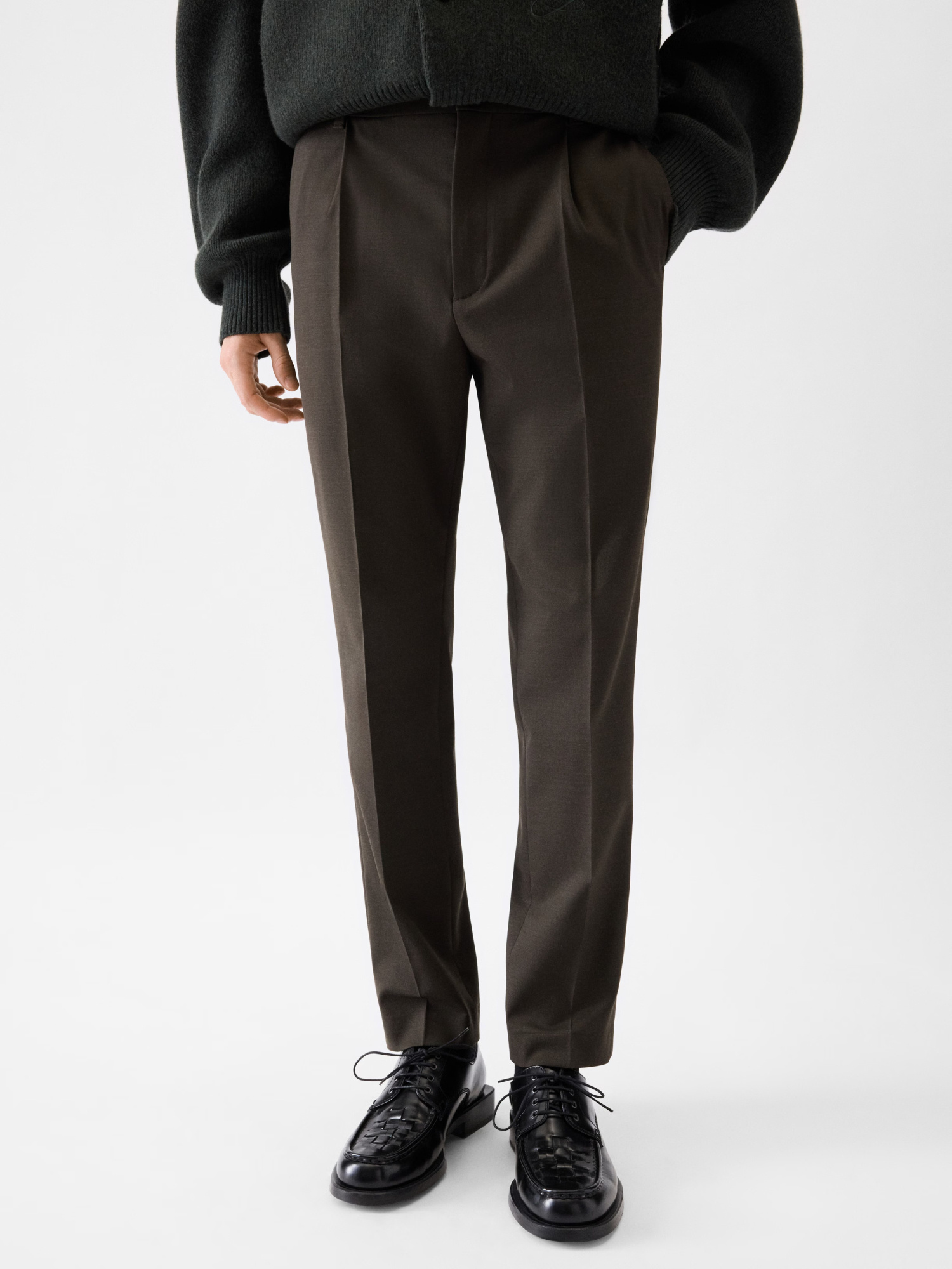 Jacquemus Pittore Casual Pants In Black
