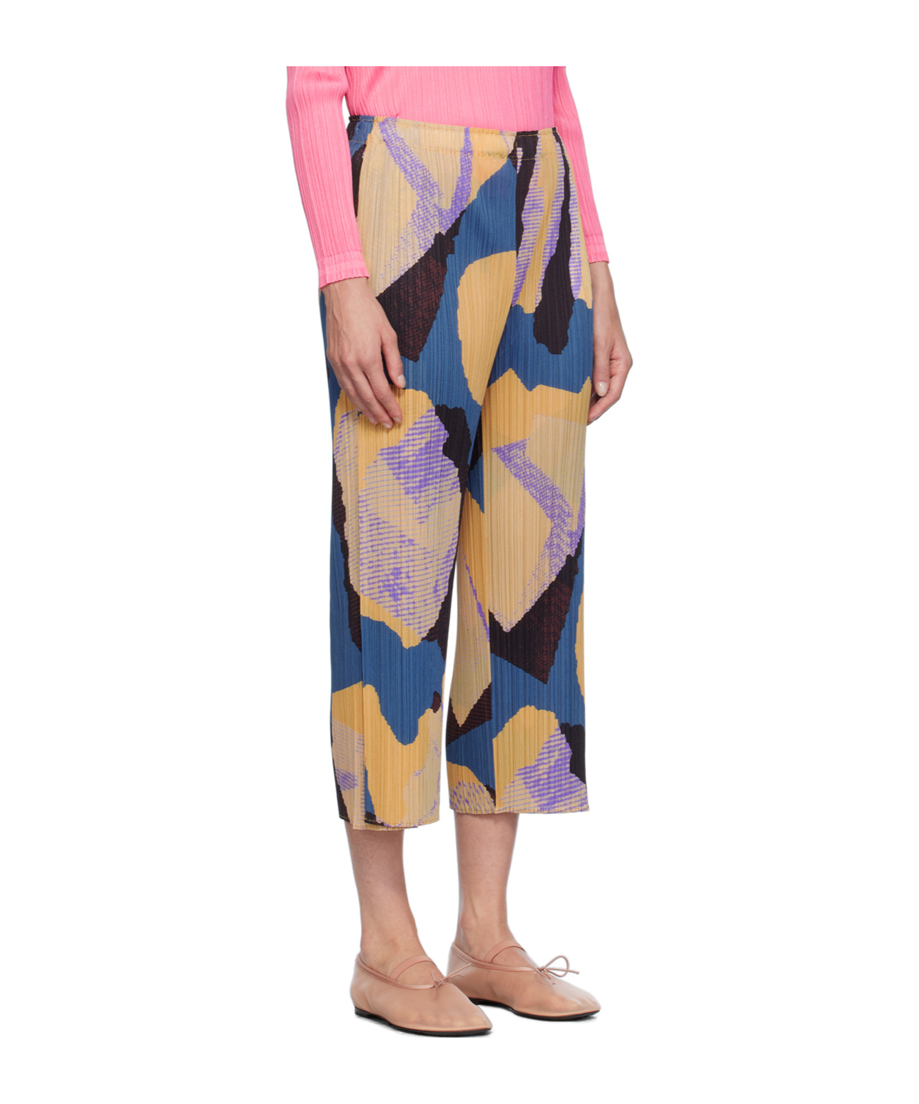 Shop Issey Miyake Pattern Printed Casual Pants In Nude