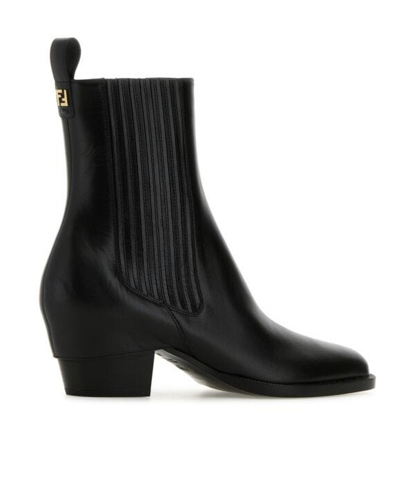 Fendi Boots In Black